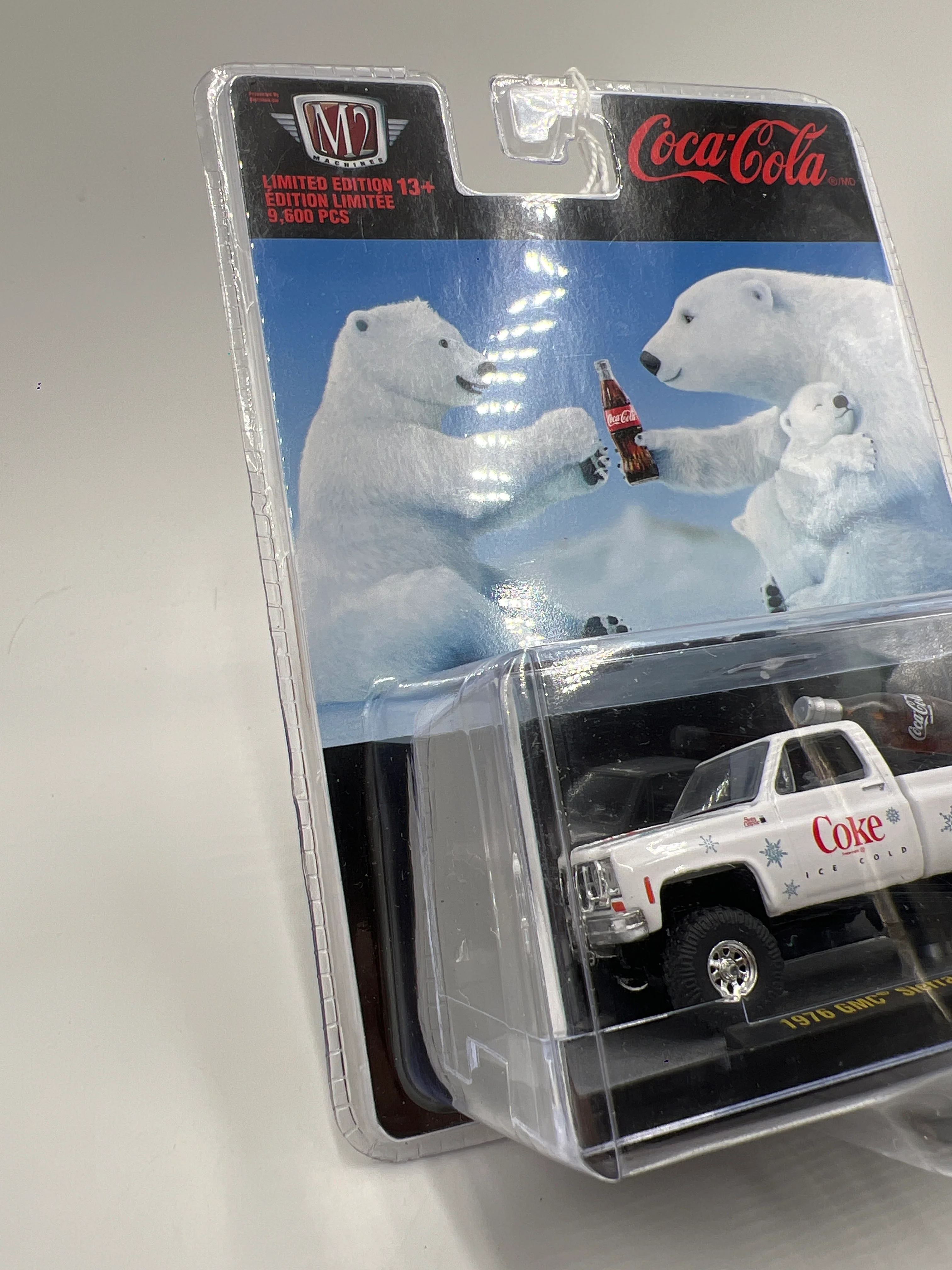 M2 Machines Coca Cola 1976 GMC Sierra Grande 15 White SK04 194B - Image 4
