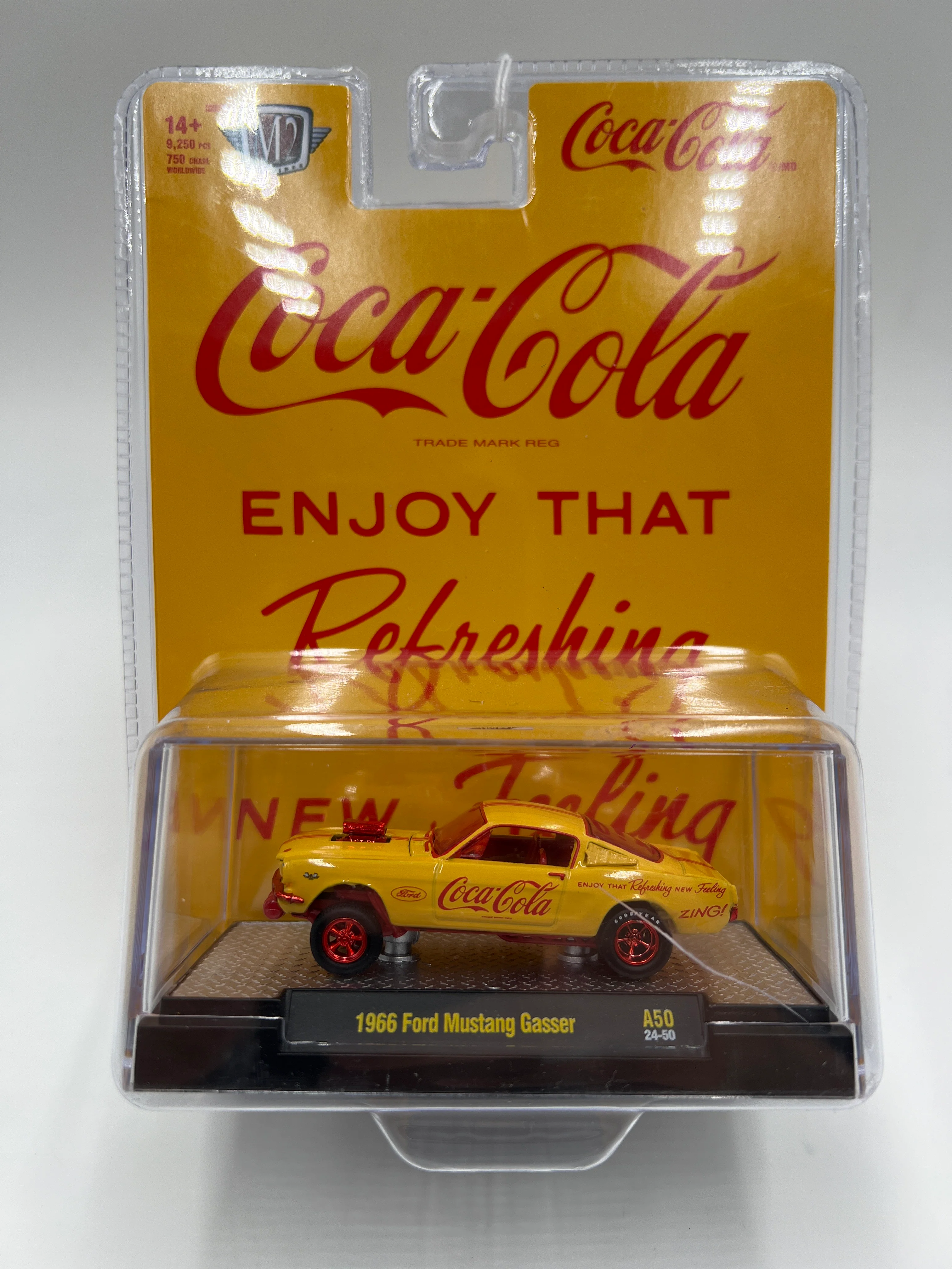 M2 Machines Coca Cola CHASE 1966 Ford Mustang Gasser A50 Cracked Case - Image 2