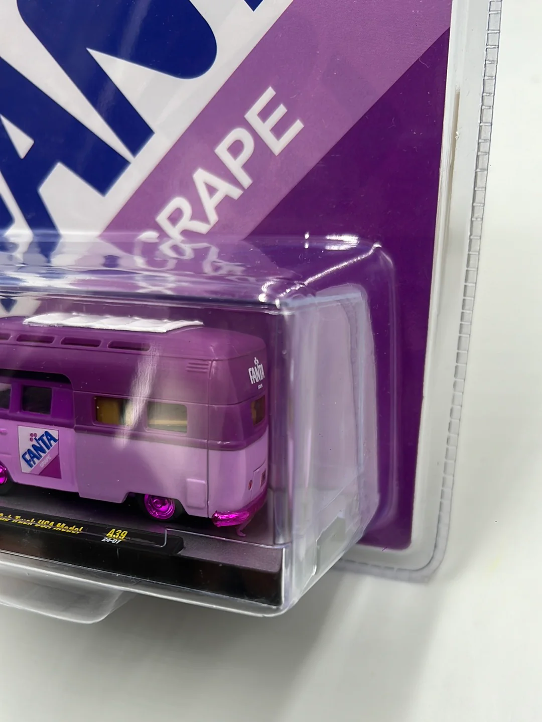 M2 Machines Fanta 1959 VW Double Cab Truck USA Model CHASE (A39) - Image 4