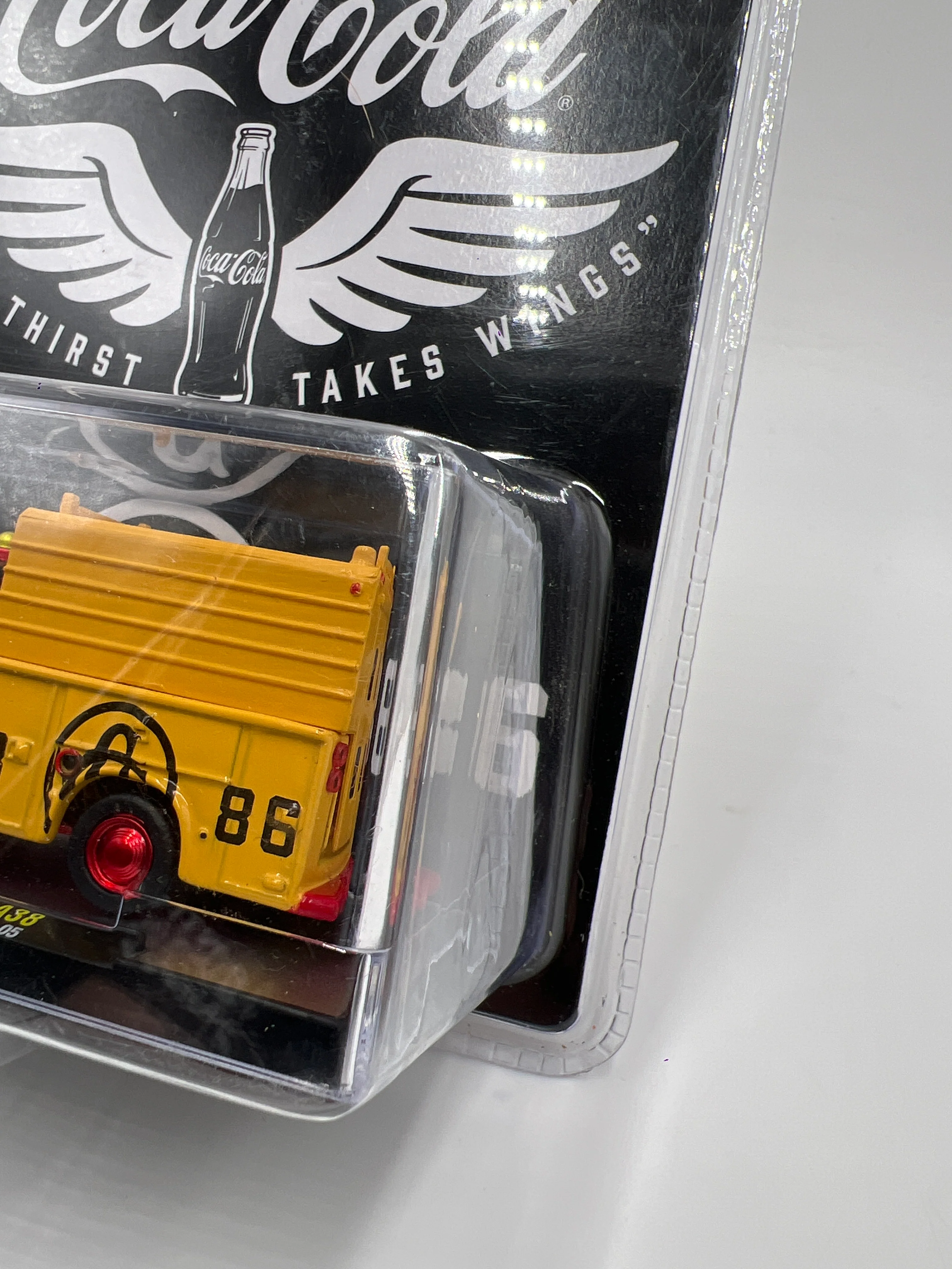 M2 Machines Coca Cola CHASE 1956 Ford F-100 Truck Yellow A38 - Image 3