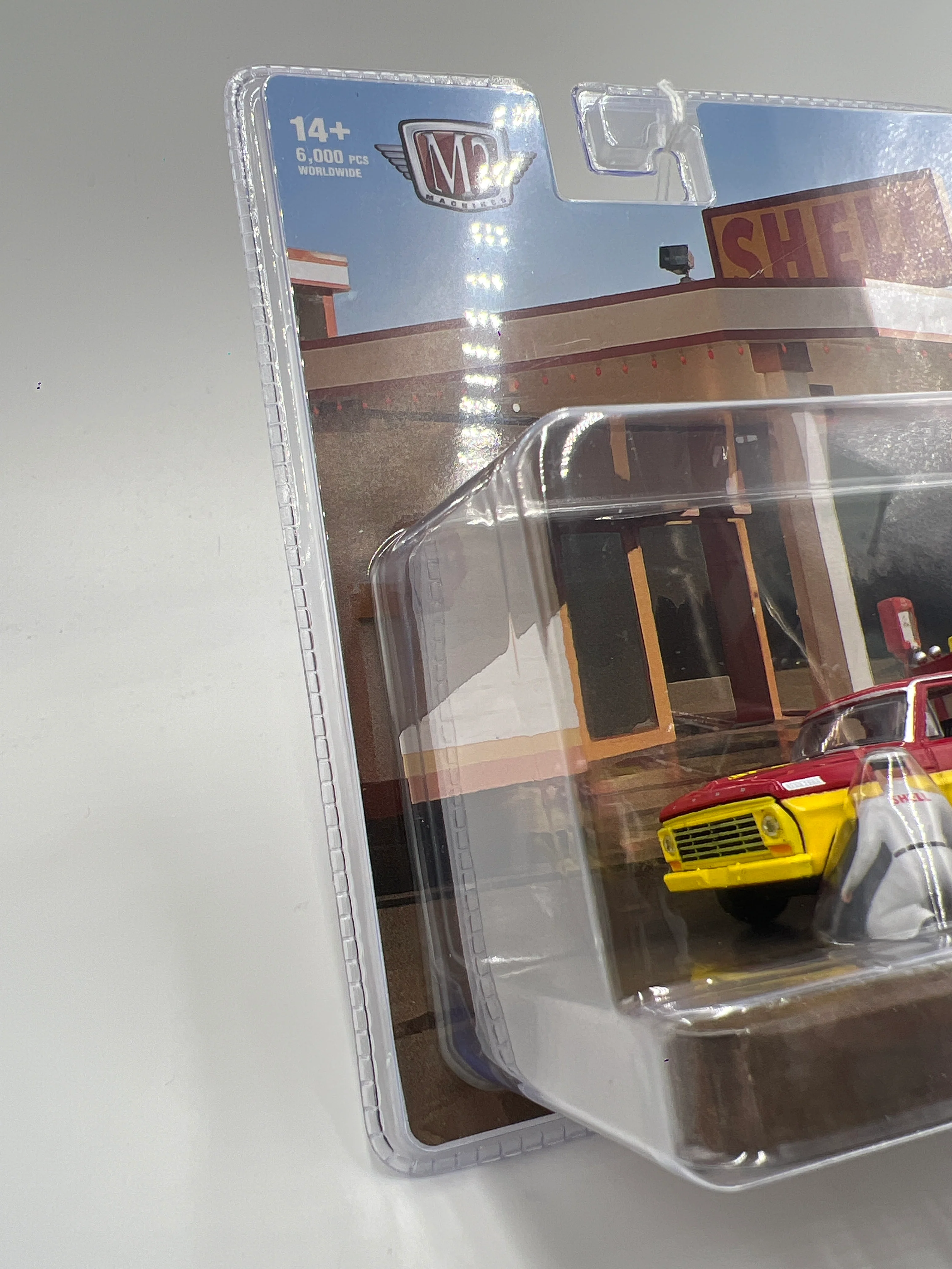 M2 Machines Diorama 1967 Ford F-100 Tow Truck Shell R01 195H - Image 5