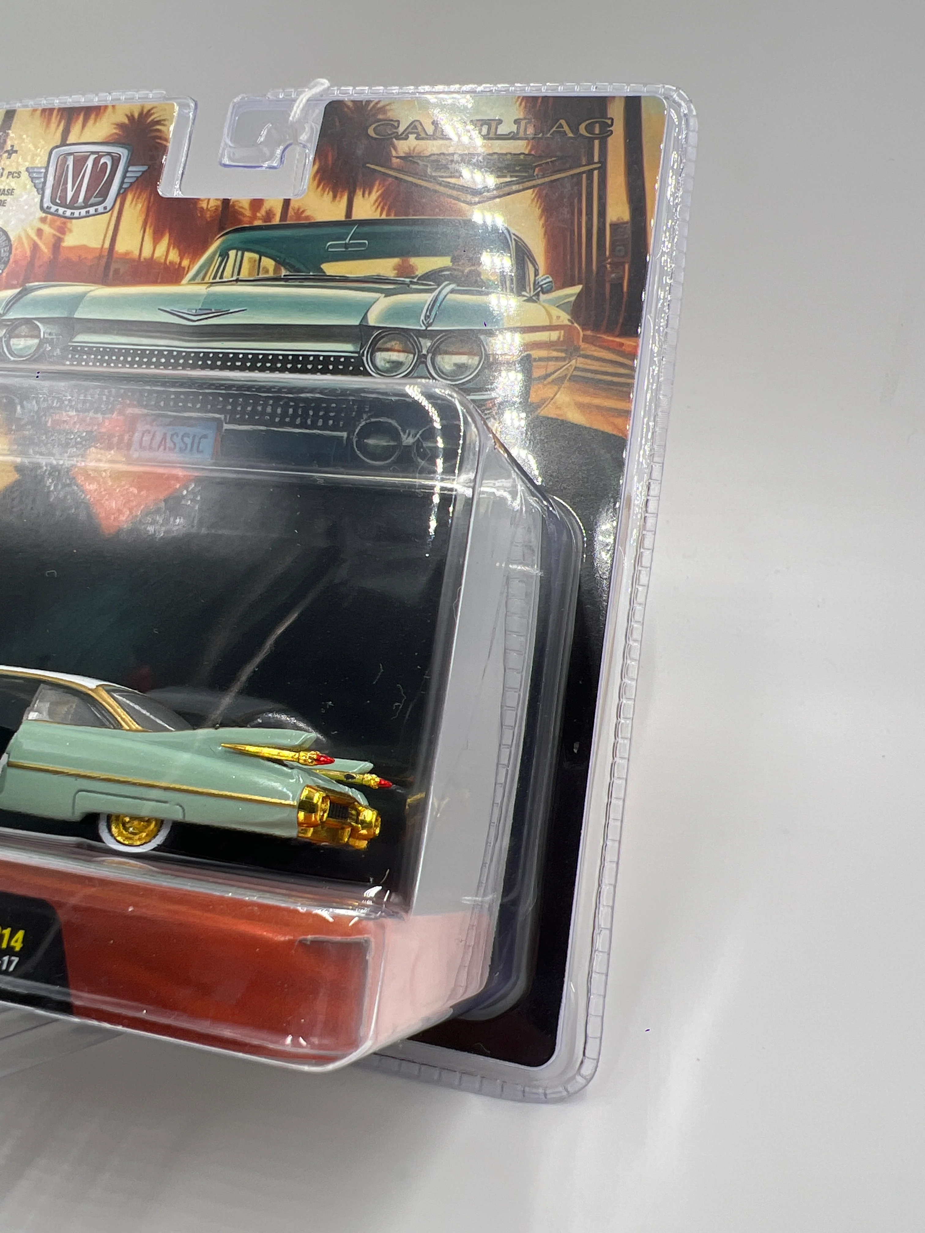 2025 M2 Machines Diorama CHASE 1959 Cadillac Series 62 R14 - Image 3