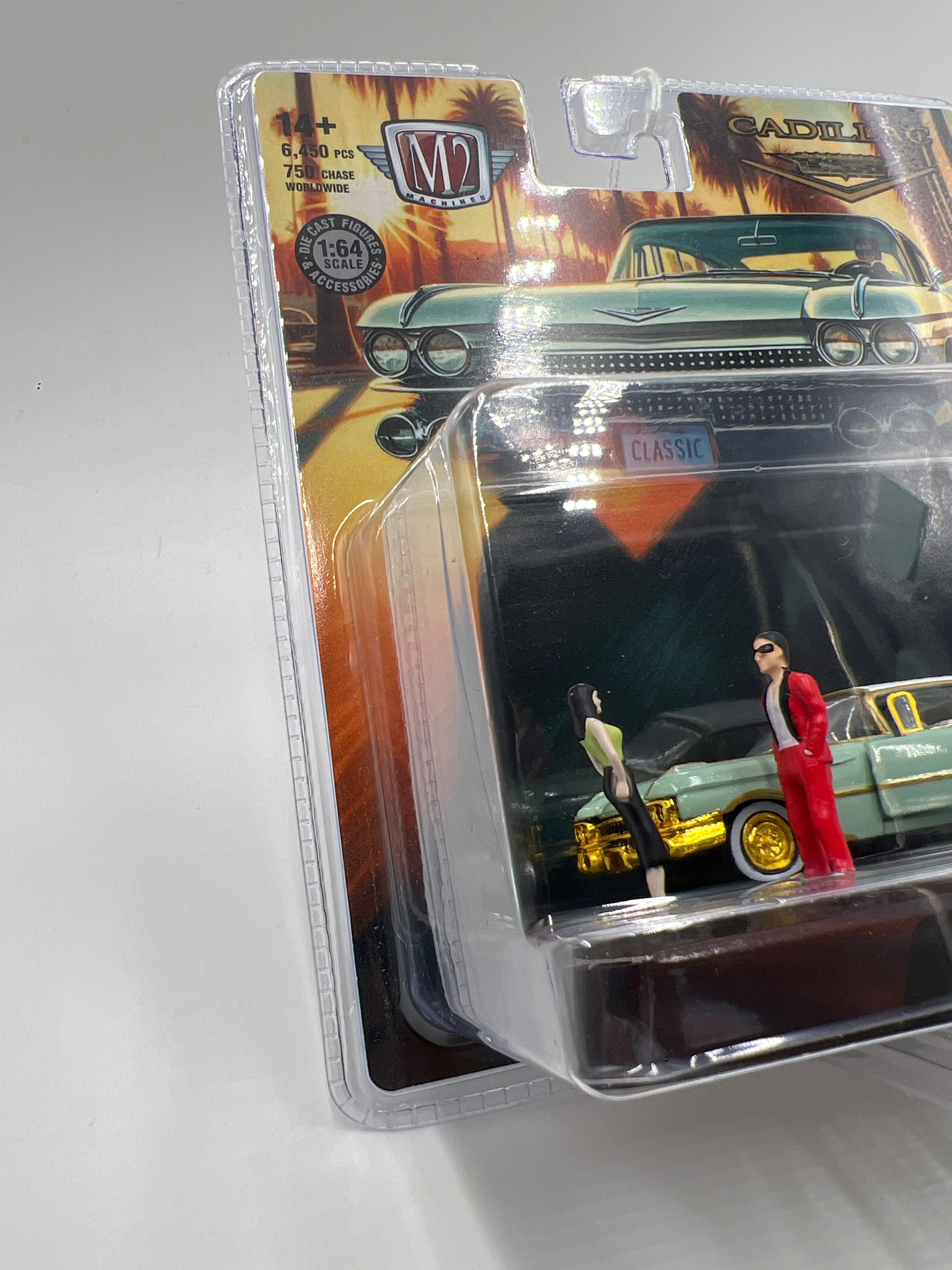 2025 M2 Machines Diorama CHASE 1959 Cadillac Series 62 R14 - Image 4