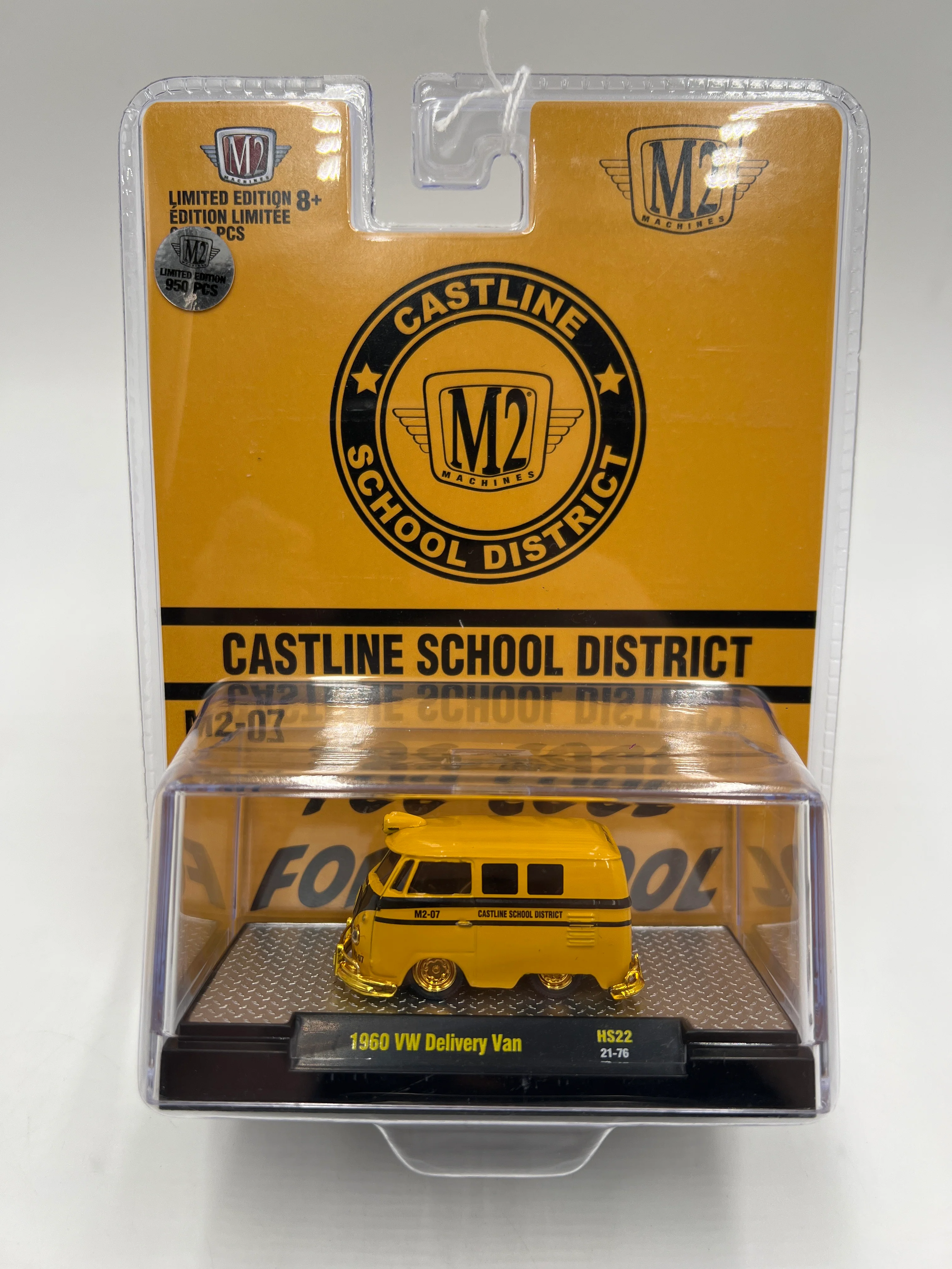M2 Machines CHASE Castline School District 1960 VW Delivery Van Yellow Bus HS22 - Image 2