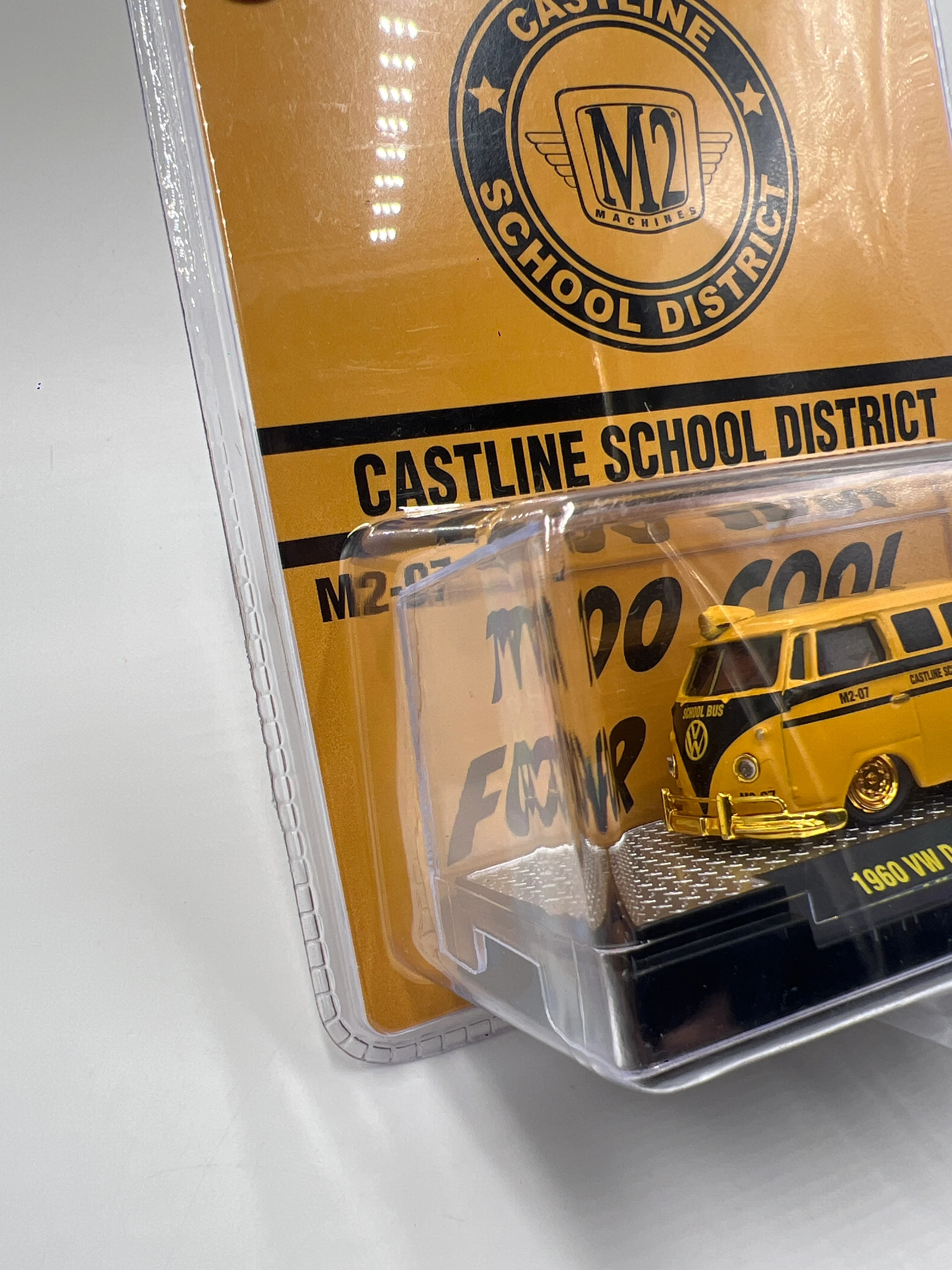 M2 Machines CHASE Castline School District 1960 VW Delivery Van Yellow Bus HS22 - Image 5