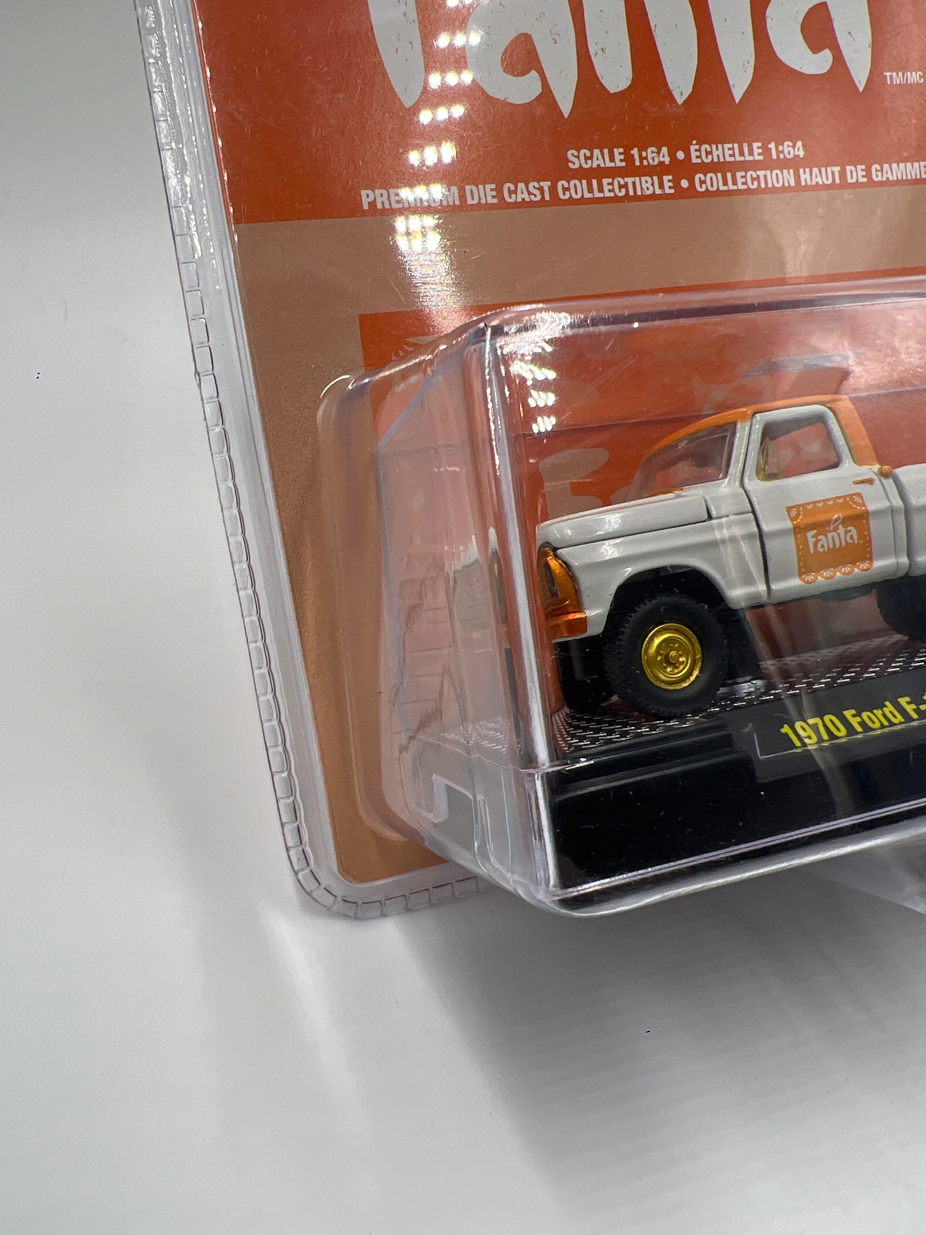 M2 Machines Fanta CHASE 1970 Ford F-100 Custom 4x4 MX01 - Image 4