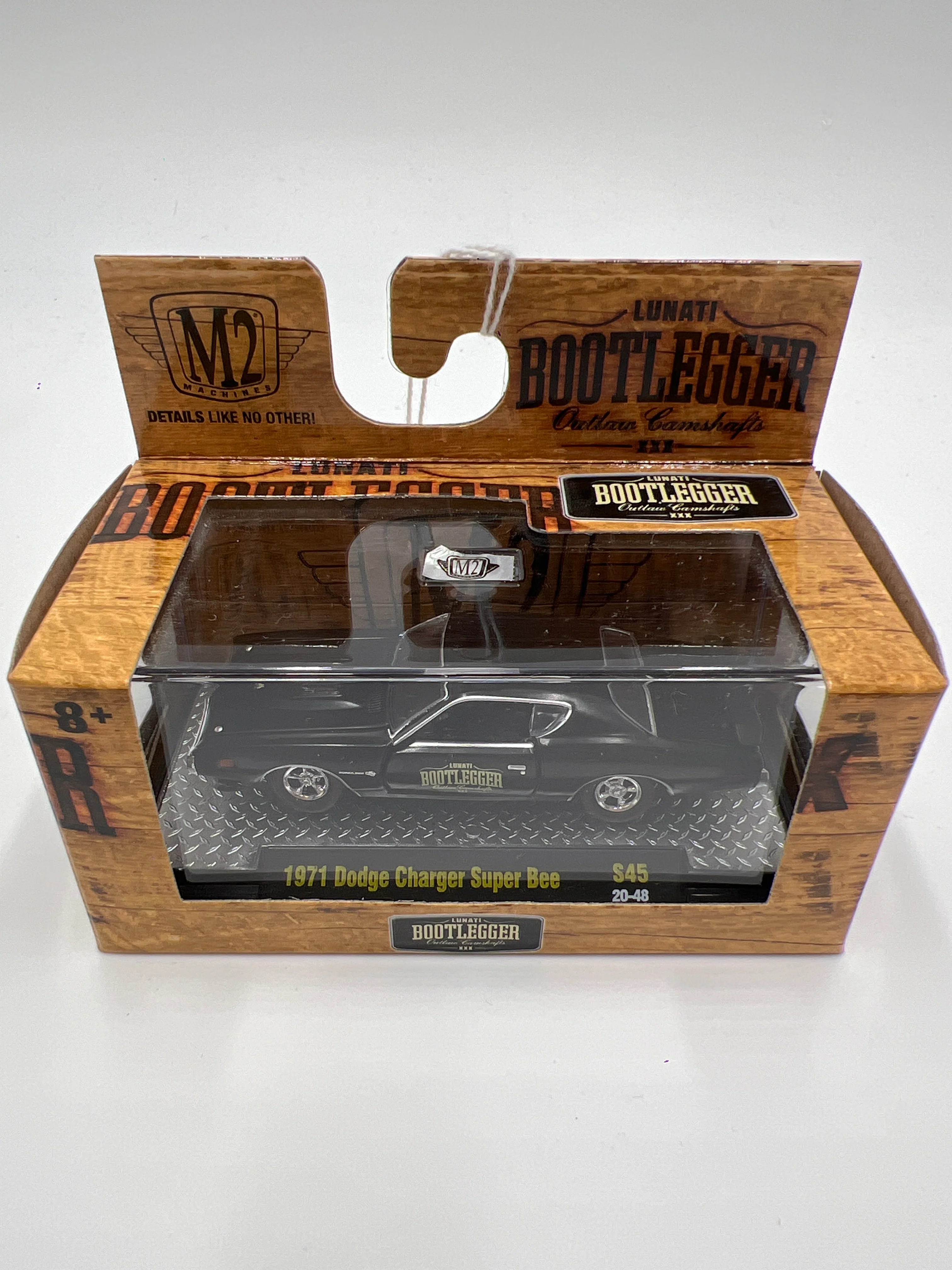 M2 Machines Bootlegger 1971 Dodge Charger Super Bee Black S45 - Image 2