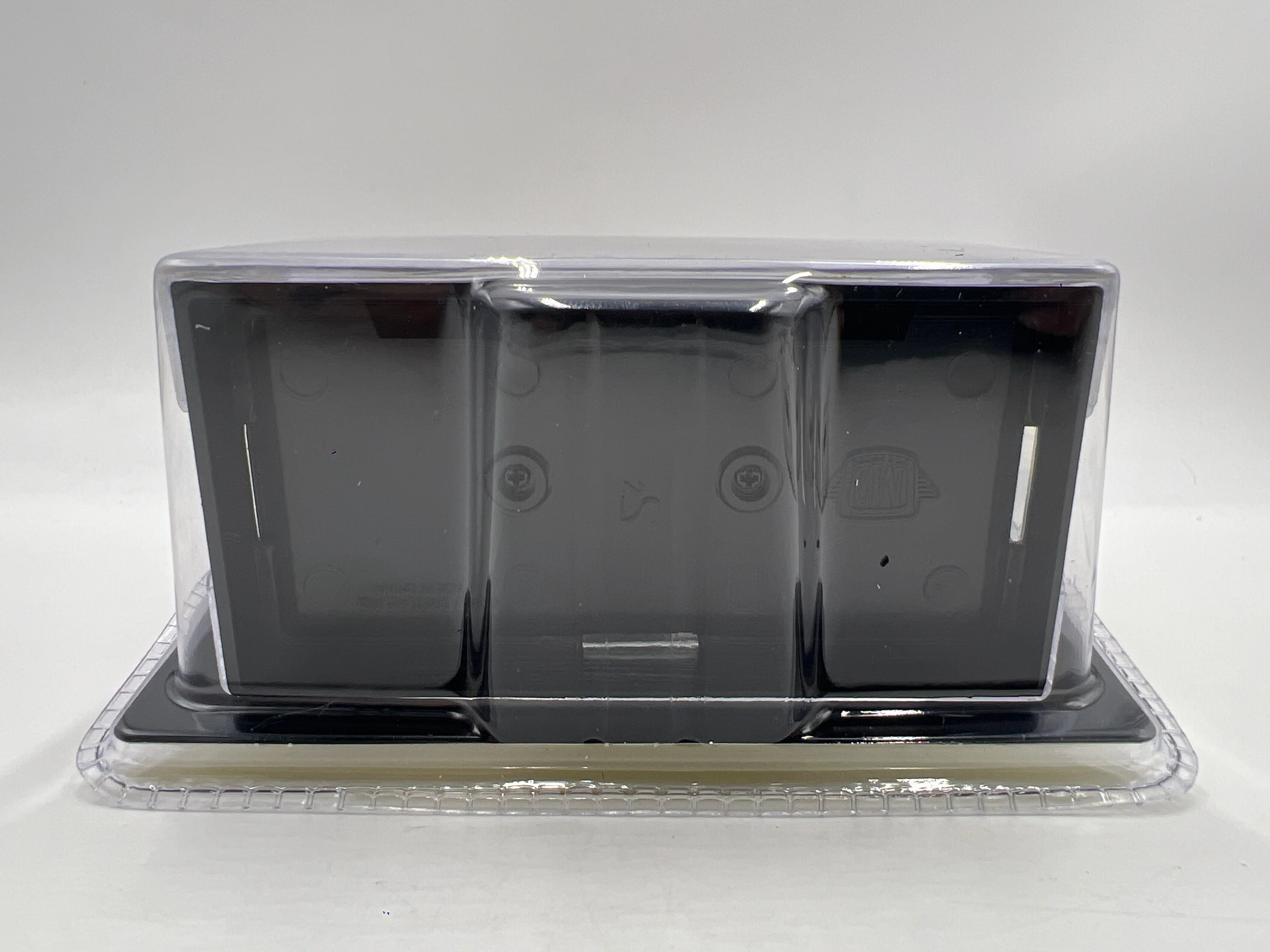 M2 Machines Hobby Lobby Exclusive 1/4400 Mooneyes OBS 1988 GMC Sierra 1500 Custom HS67 - Image 5