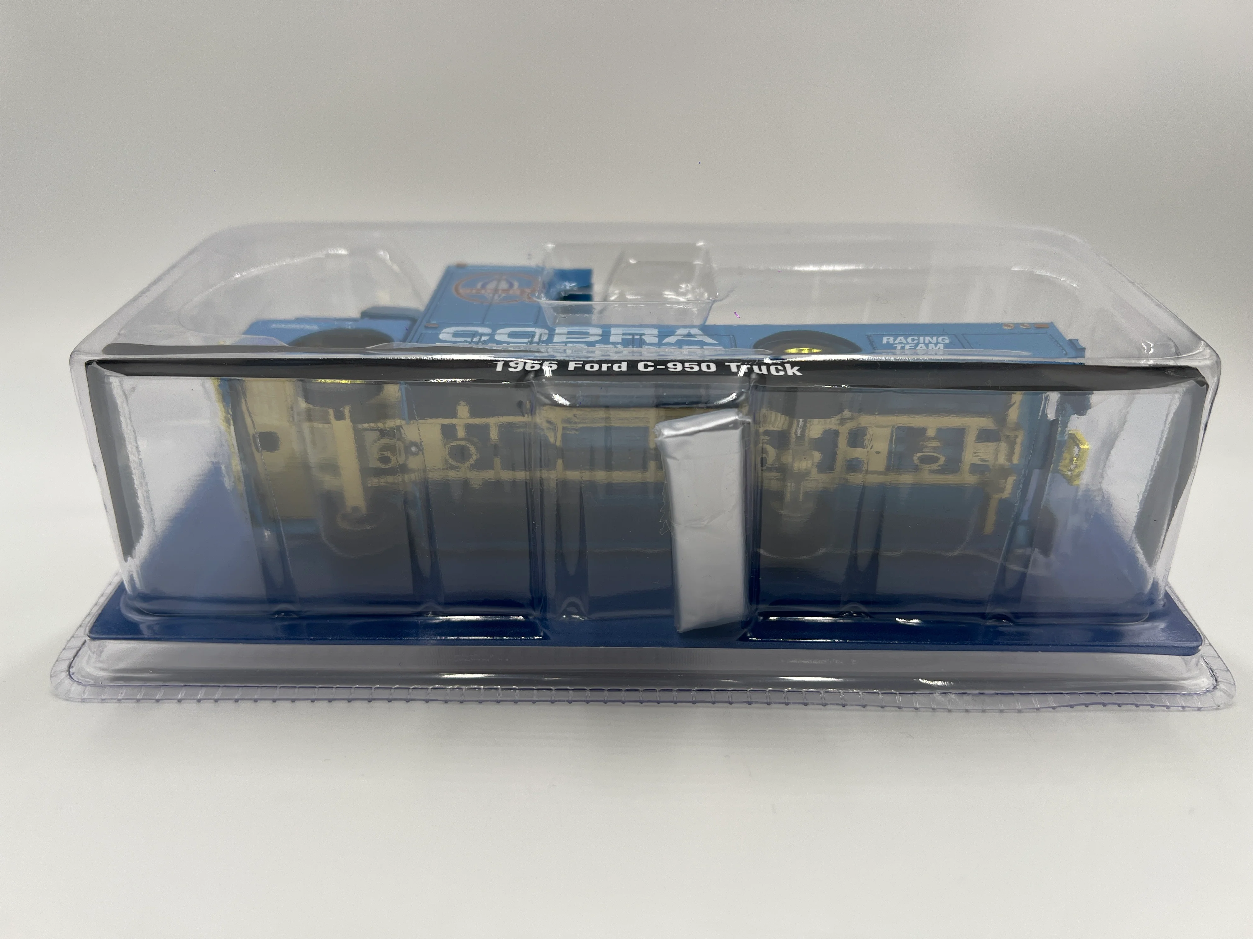 M2 Machines CHASE Ramp Truck Cobra Racing Team 1966 Ford C-950 Truck Blue - Image 6