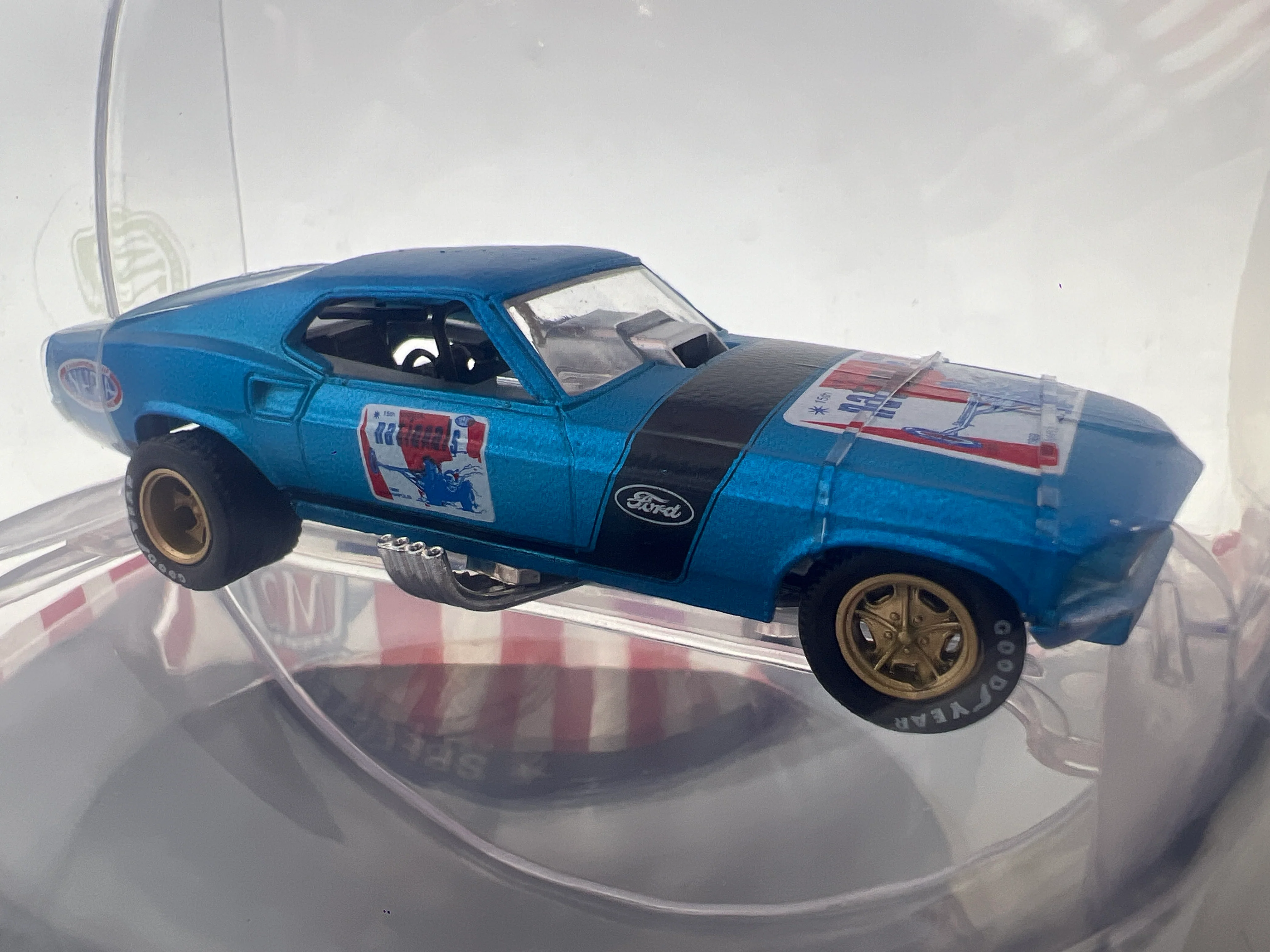 M2 Machines Holiday Ornaments 2 Pack 1969 Ford Mustang NHRA Funny Car - Image 4
