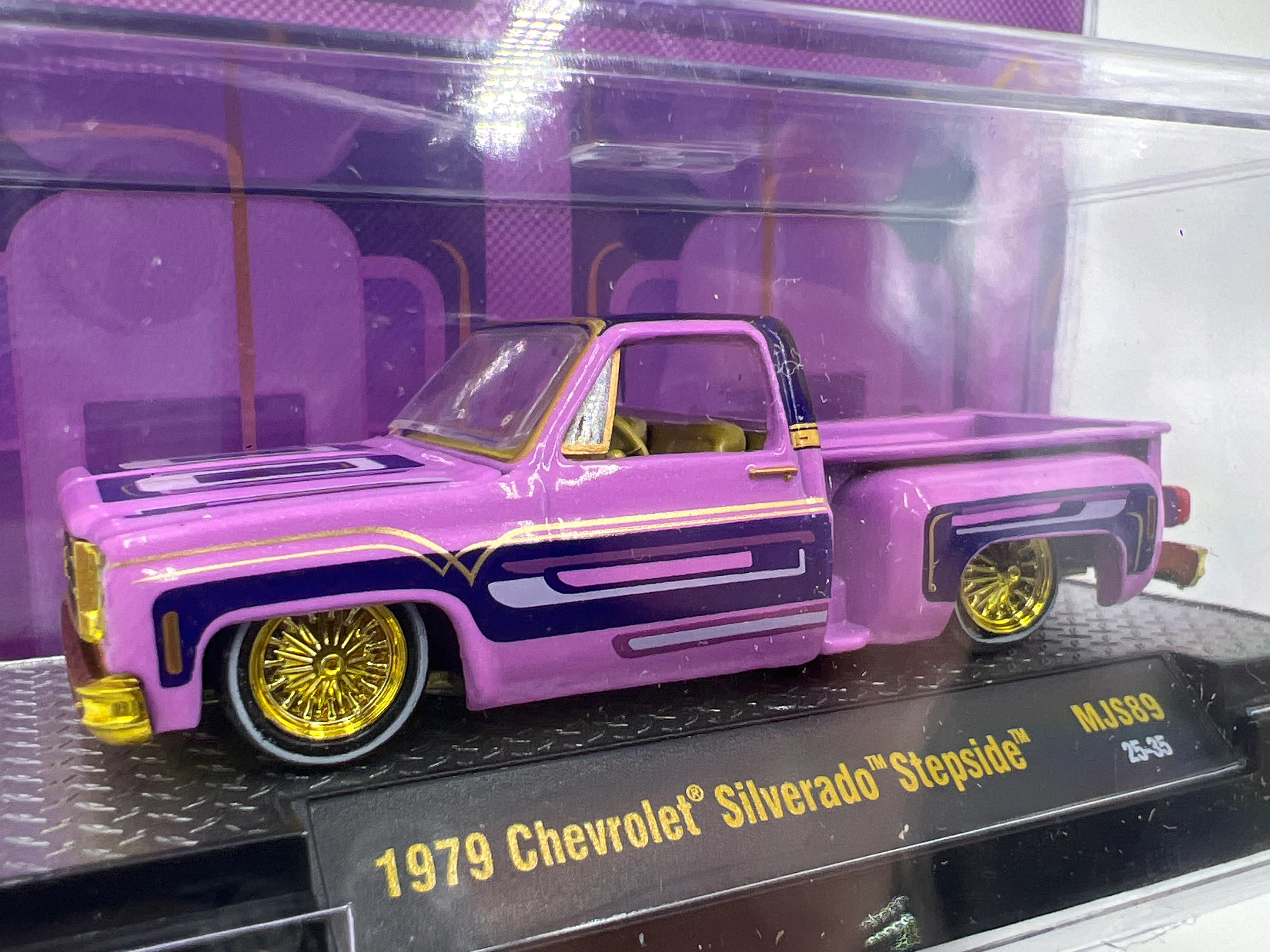M2 Machines MiJo Exclusives CHASE 1979 Chevrolet Silverado Stepside MJS89 - Image 2