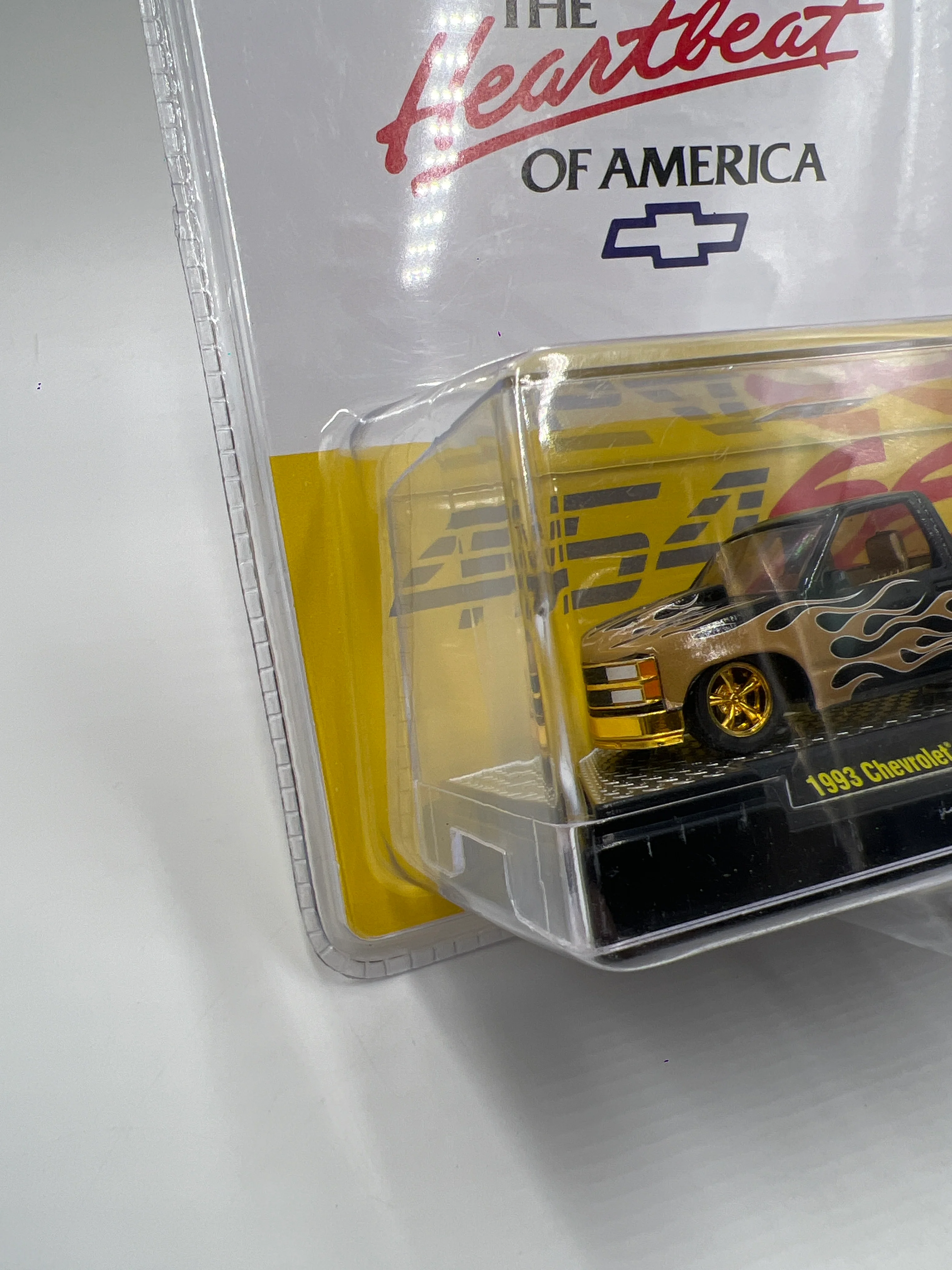 M2 Machines MiJo Exclusives CHASE Heartbeat Of America 1993 Chevrolet C1500 SS 454 MJS61 - Image 4