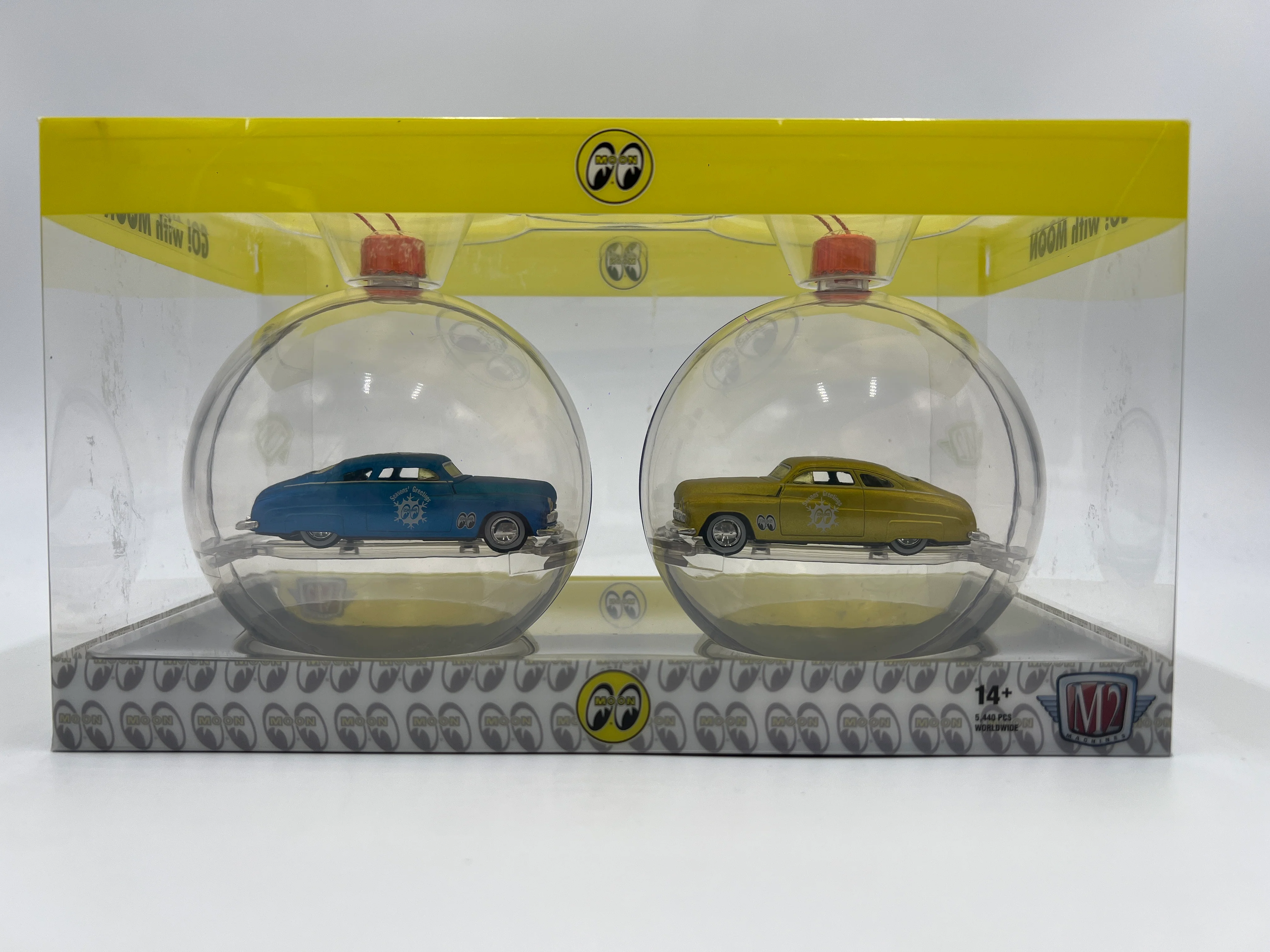 M2 Machines Holiday Ornaments 2 Pack Mooneyes 1949 Mercury Custom - Image 2