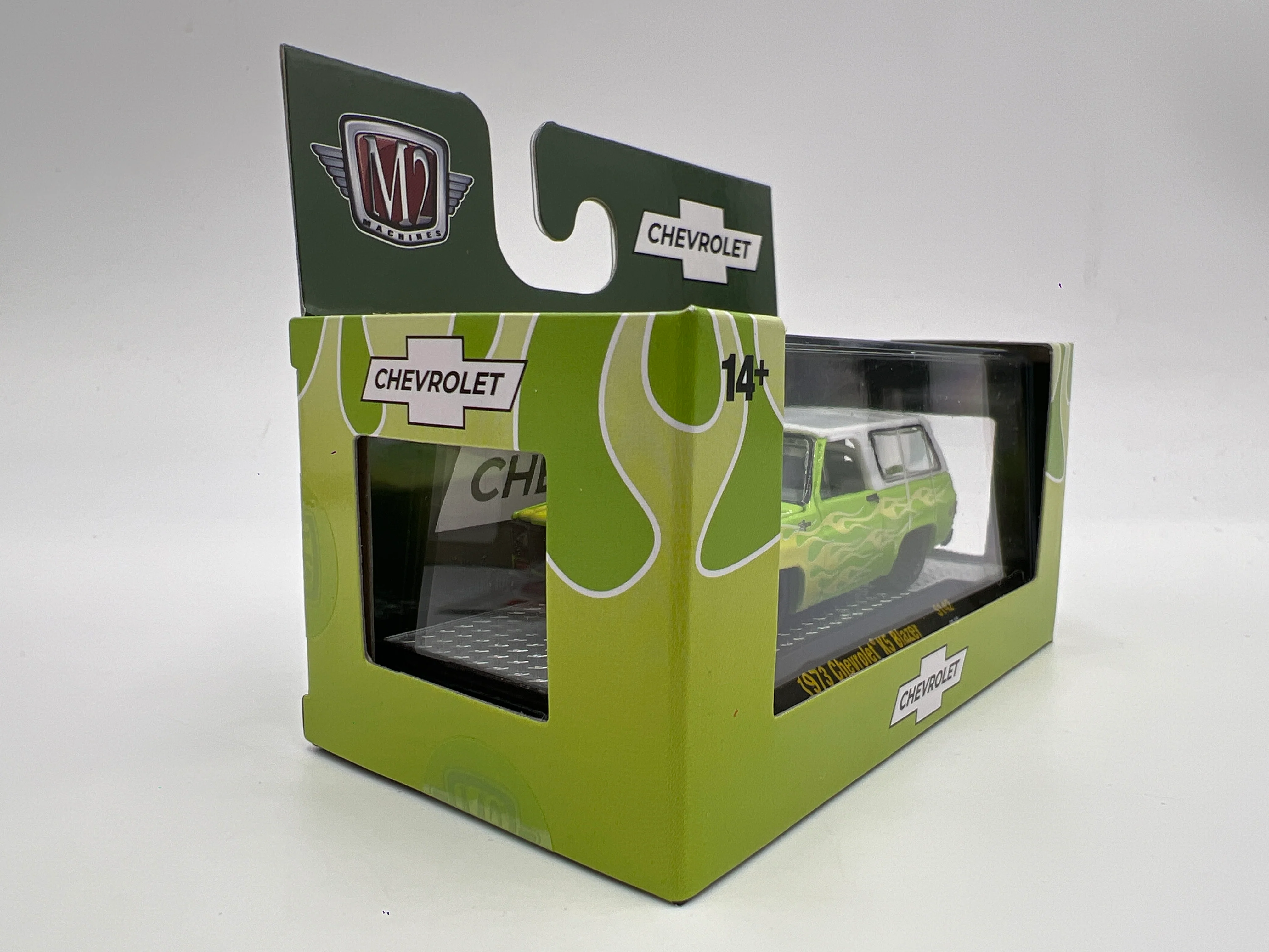 M2 Machines Target Exclusive 1973 Chevrolet K5 Blazer Light Green S142 - Image 4