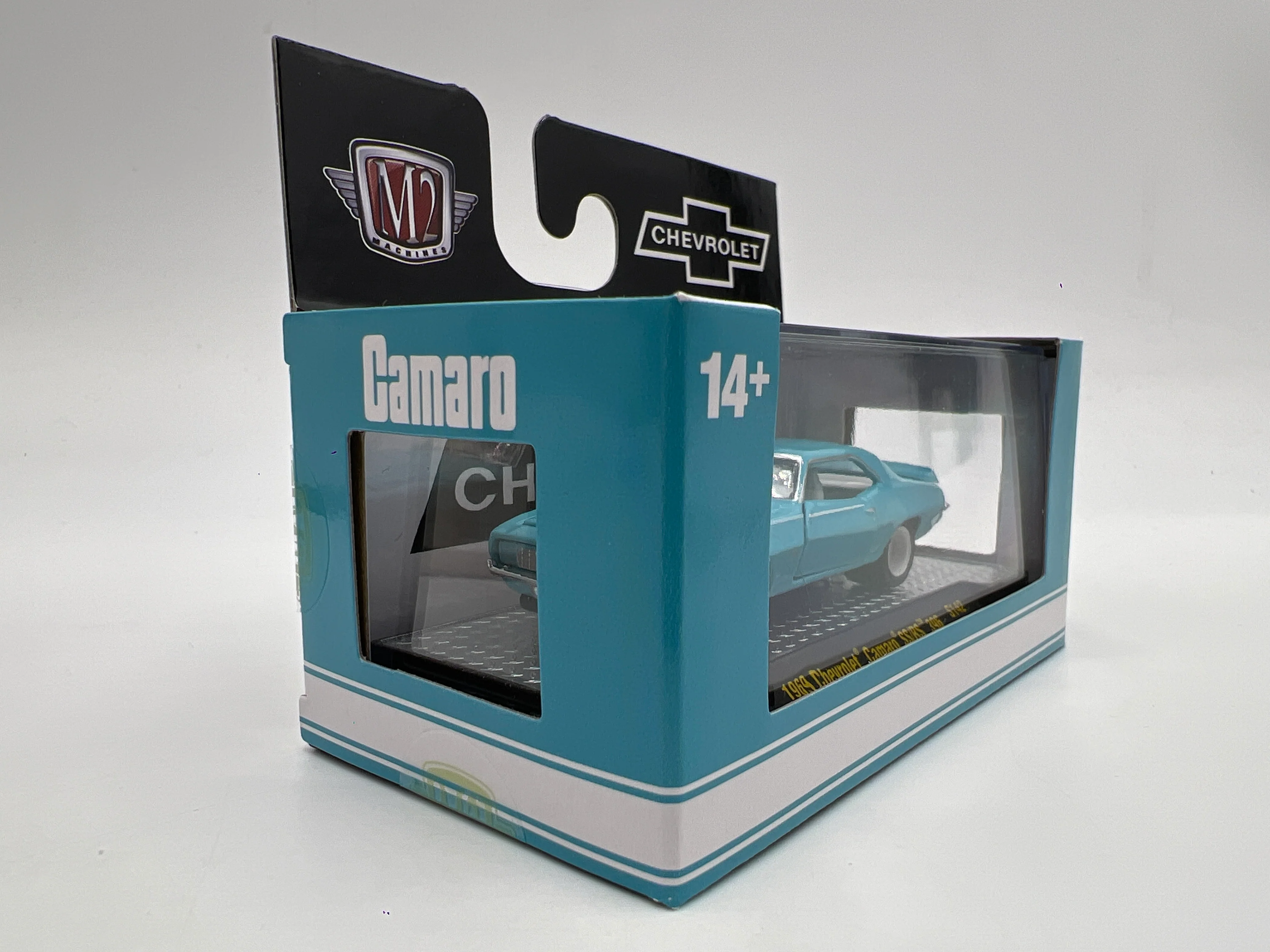 M2 Machines Target Exclusive 1969 Chevrolet SS/RS 396 Light Blue S142 - Image 4