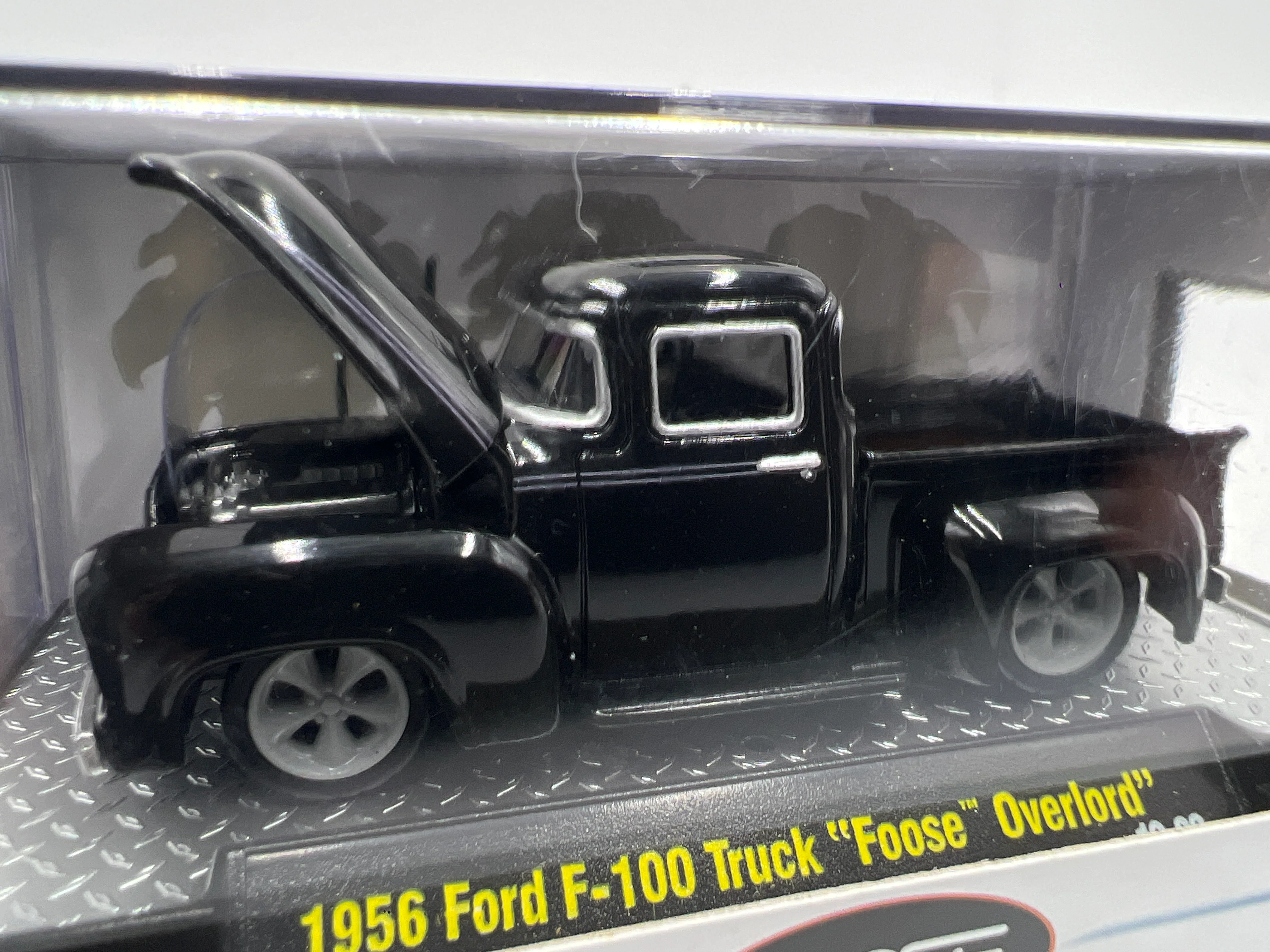 M2 Machines Premium Edition 1956 Ford F-100 Truck Overlord Black Foose 12-02 - Image 2