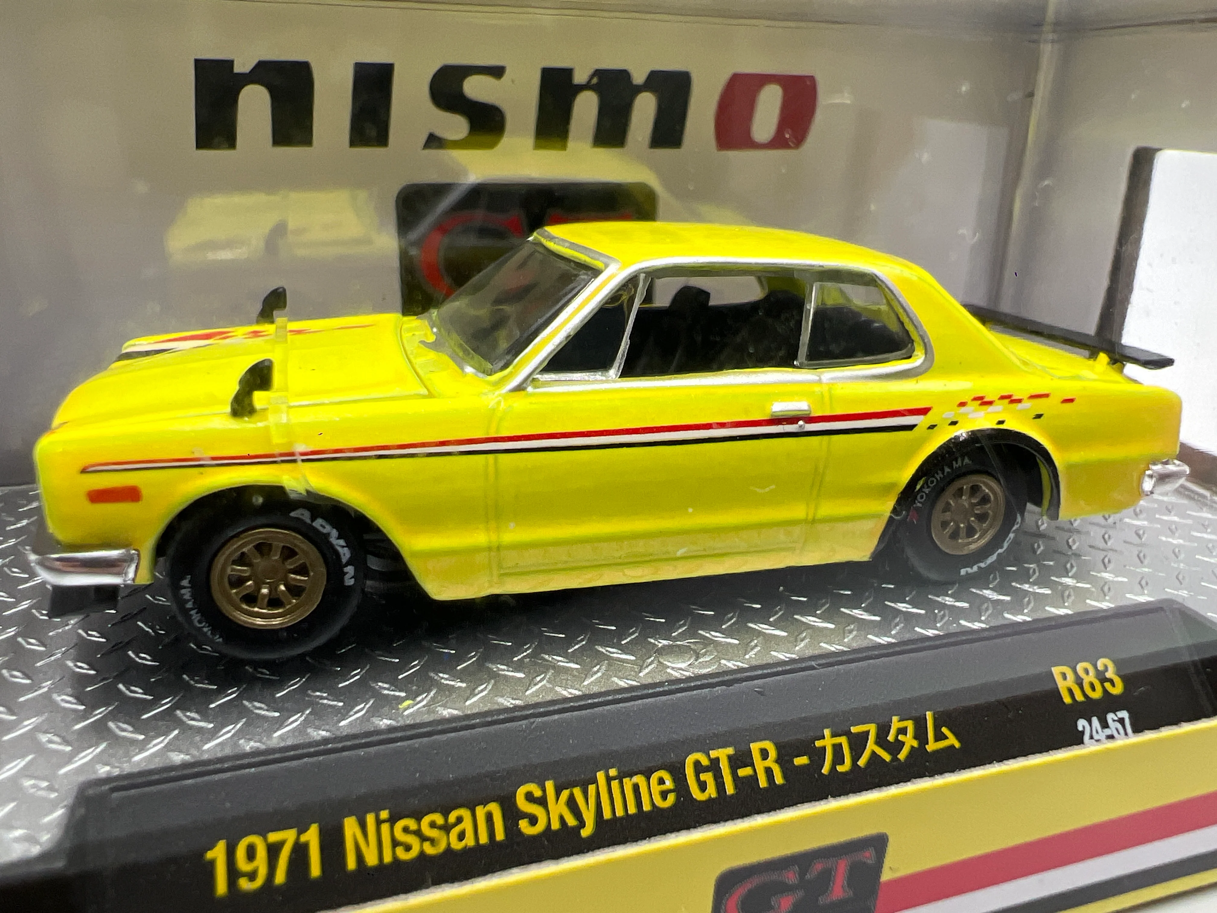 M2 Machines Nismo GTR 1971 Nissan Skyline GT-R Yellow R83 - Image 3