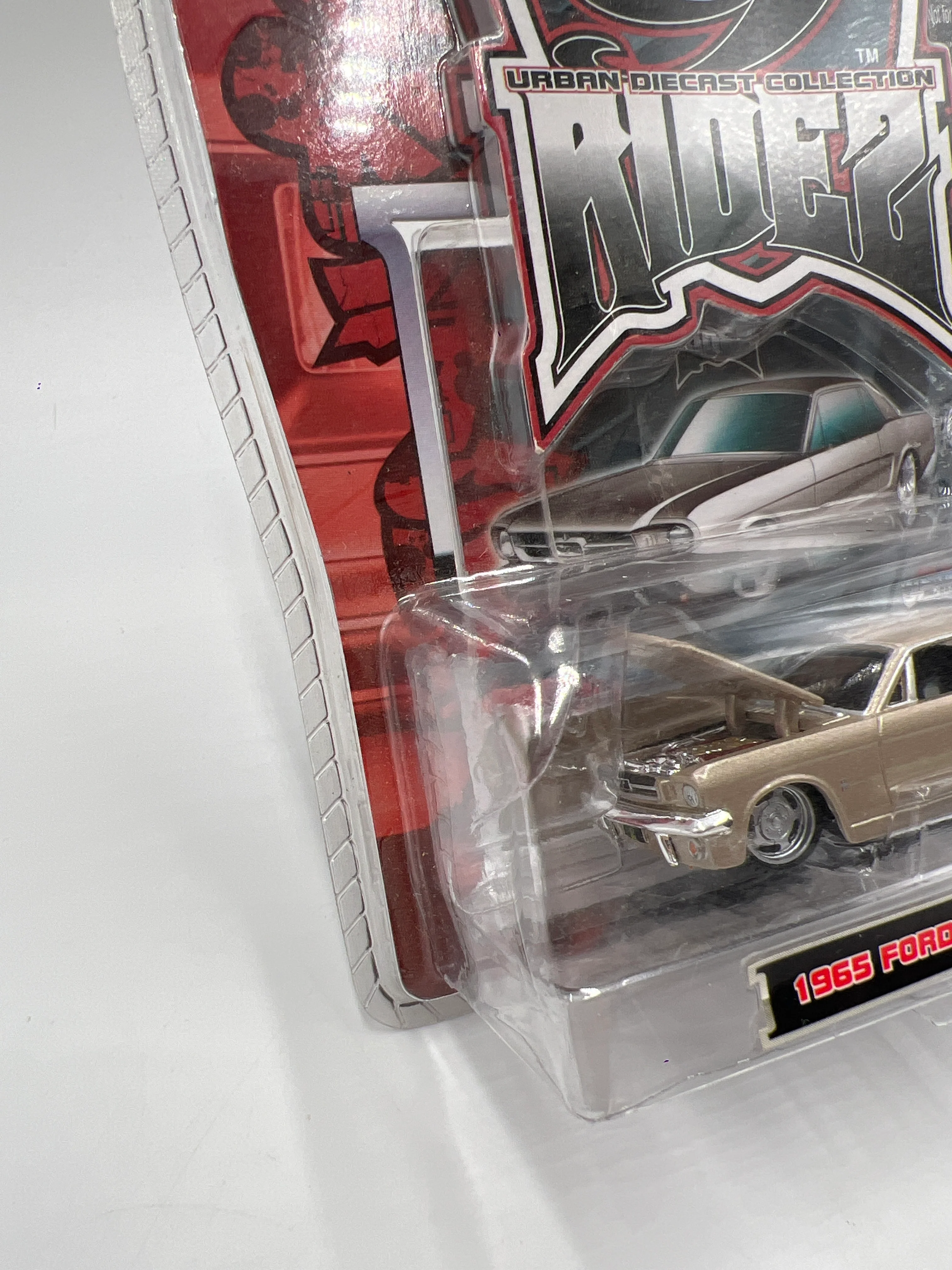 Maisto G Ridez 1965 Ford Mustang Notchback Gold 188i - Image 5