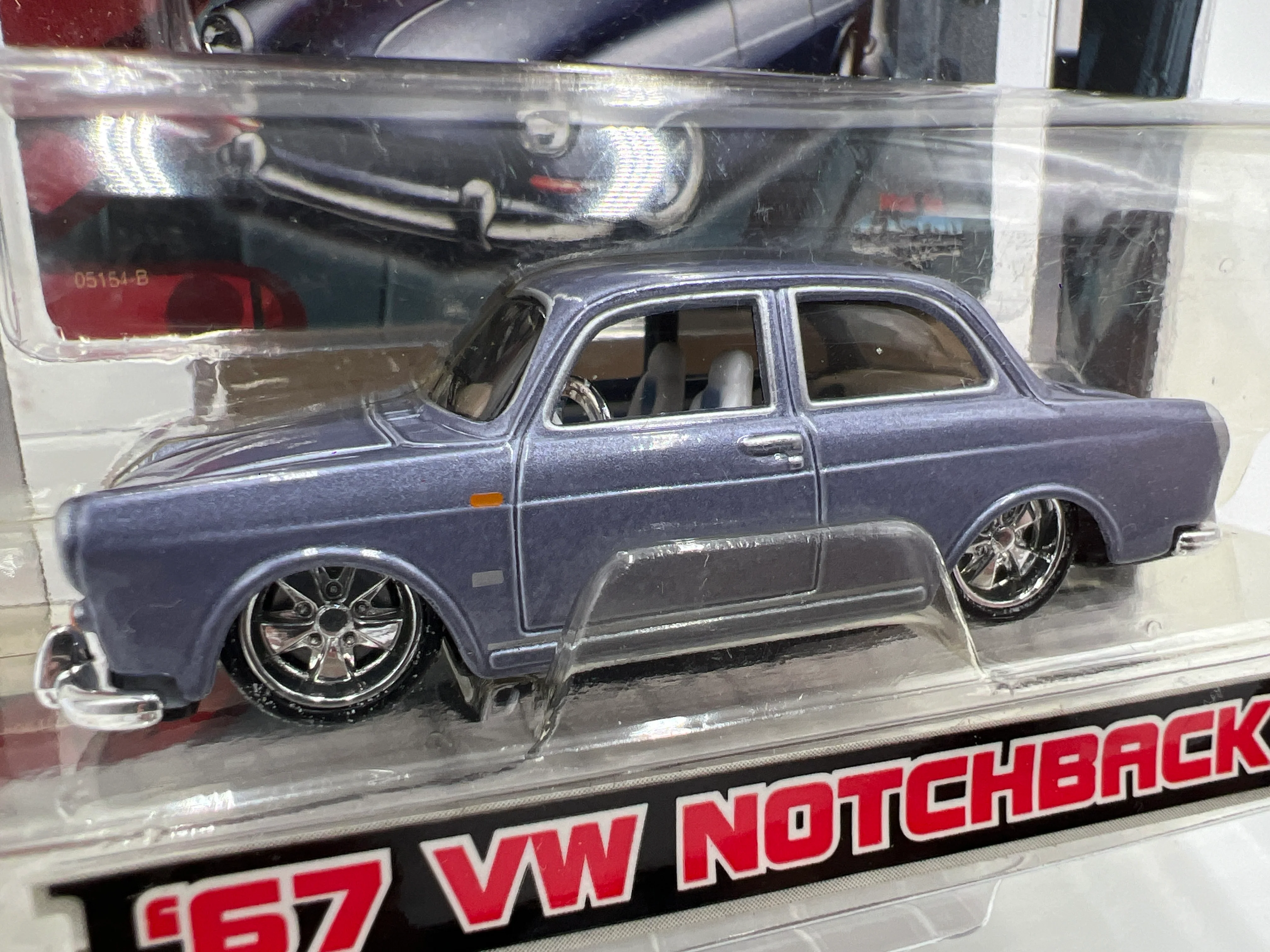 Maisto G Ridez 67 VW Notchback Light Purple 188A - Image 3