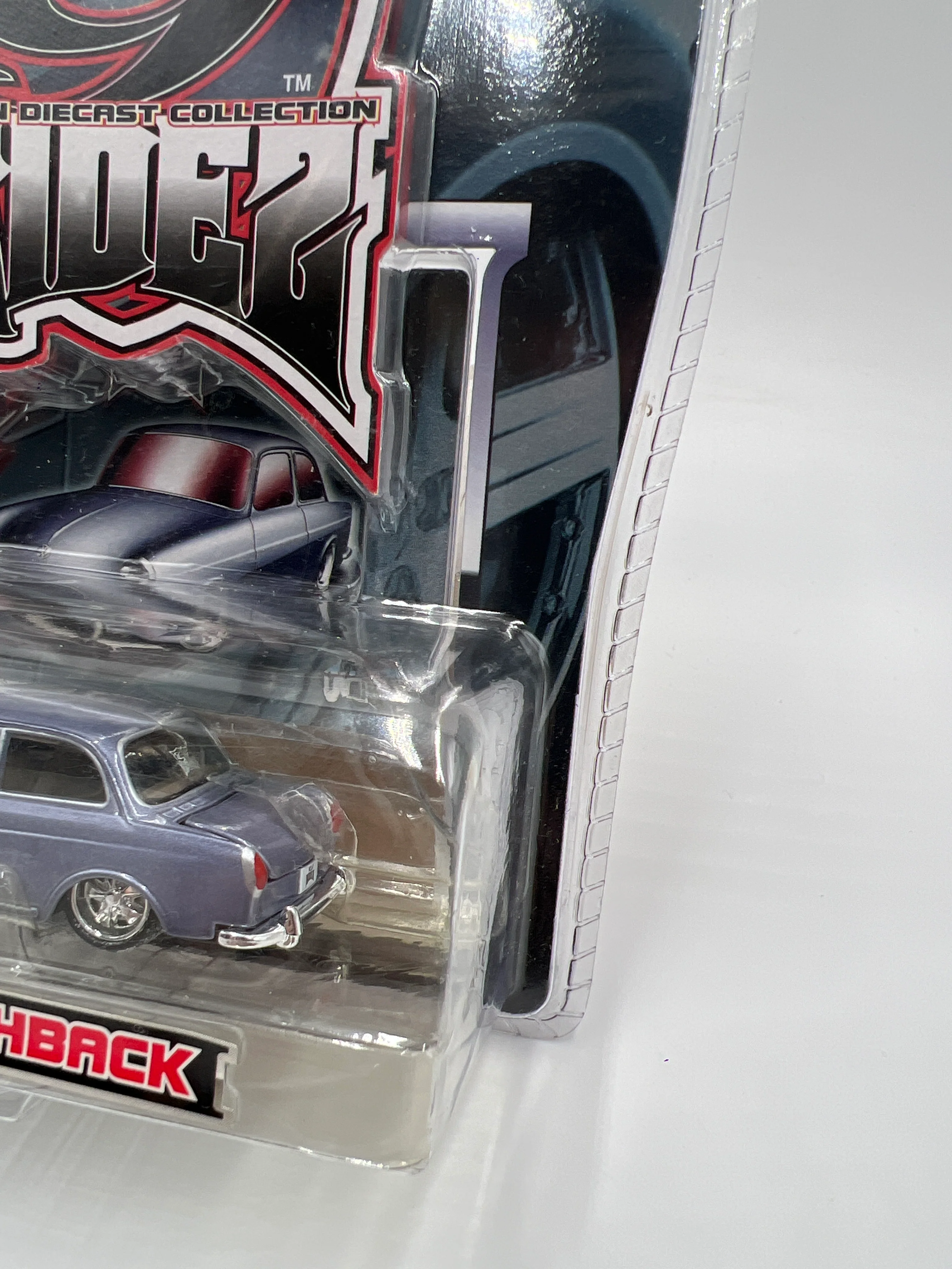 Maisto G Ridez 67 VW Notchback Light Purple 188A - Image 4