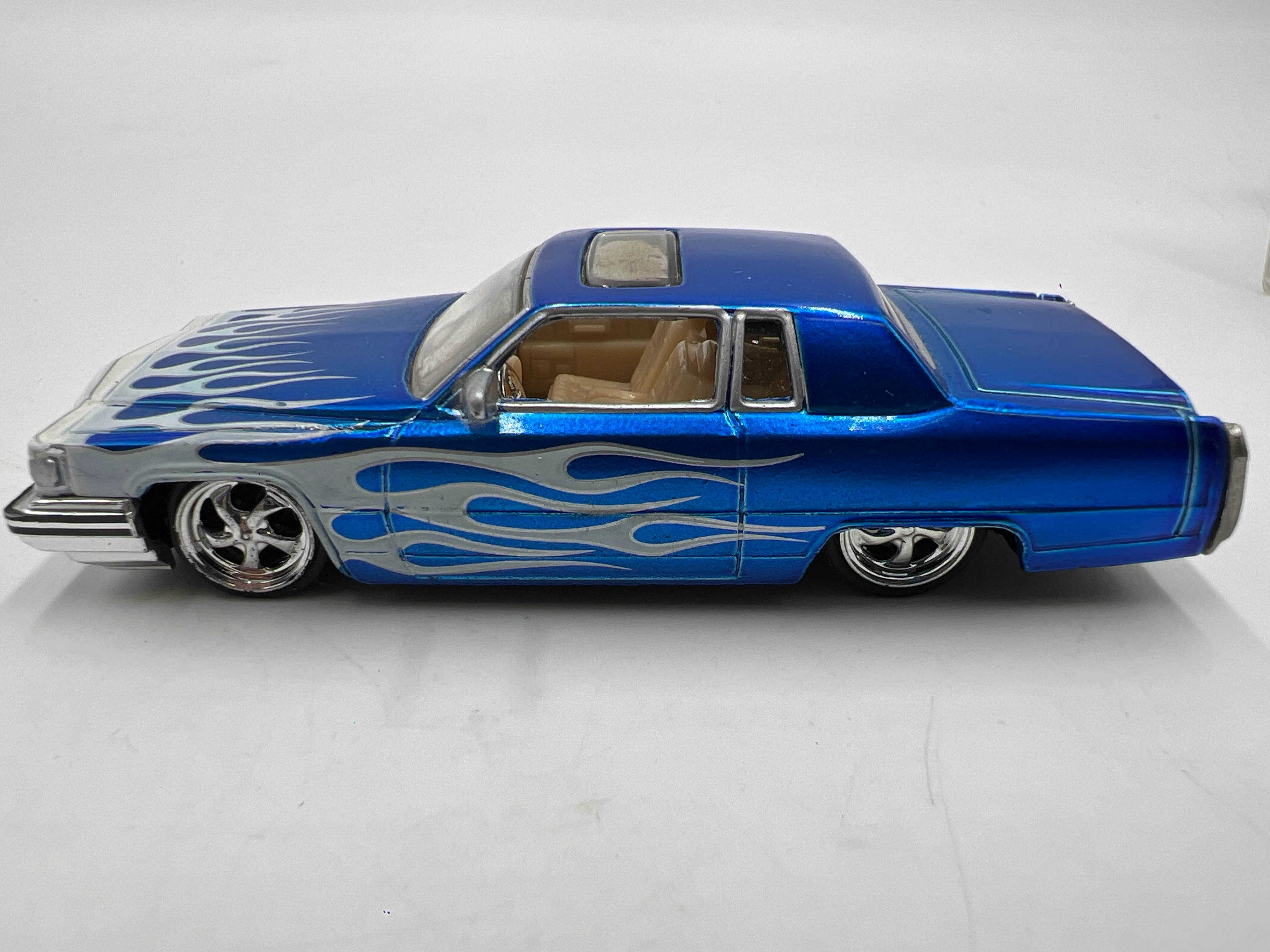 Jada Toys Dub City 1985 Cadillac Brougham Blue Loose - Image 5
