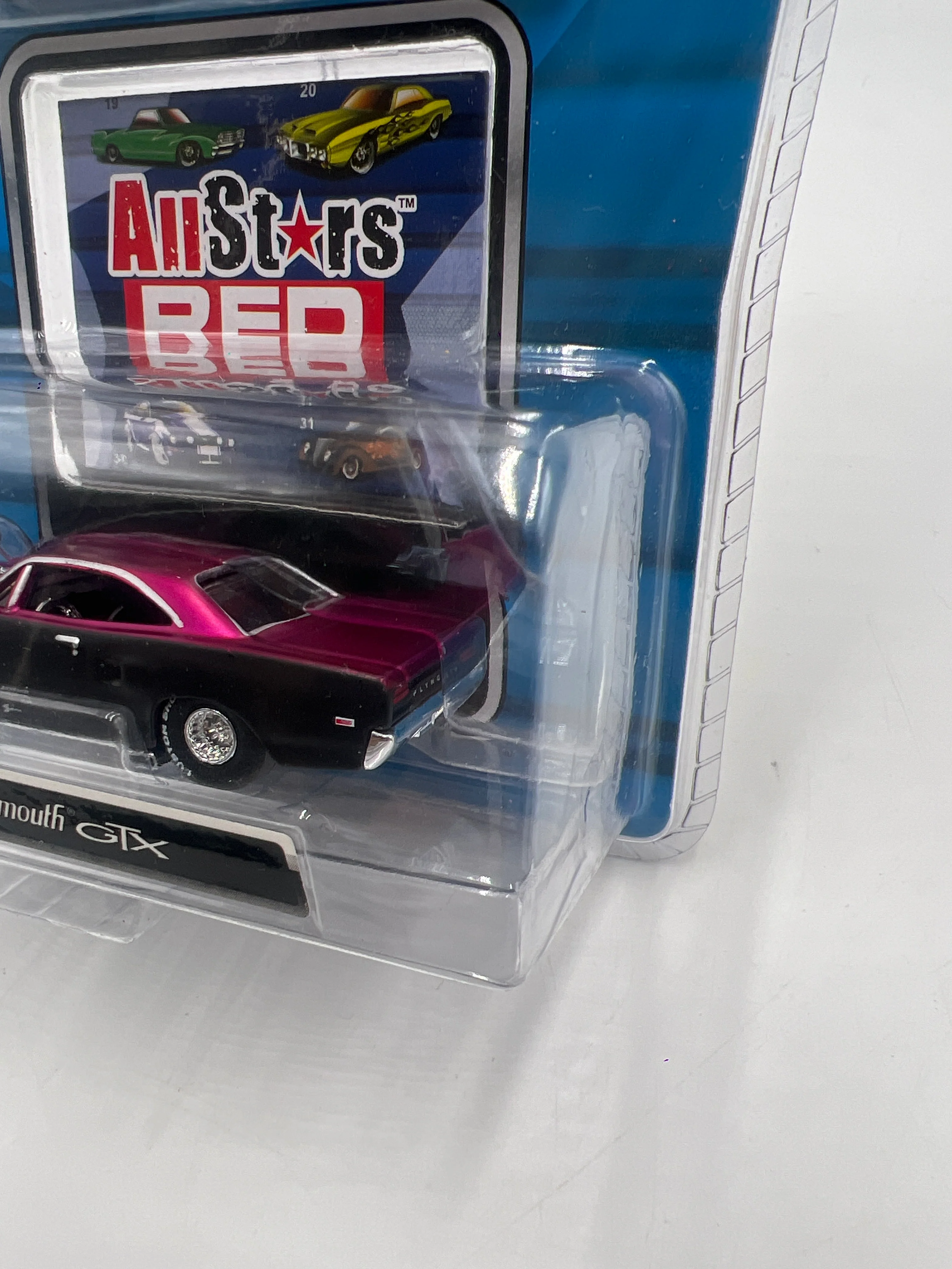 Maisto All Stars Red Exclusive 1970 Plymouth GTX 184B - Image 4