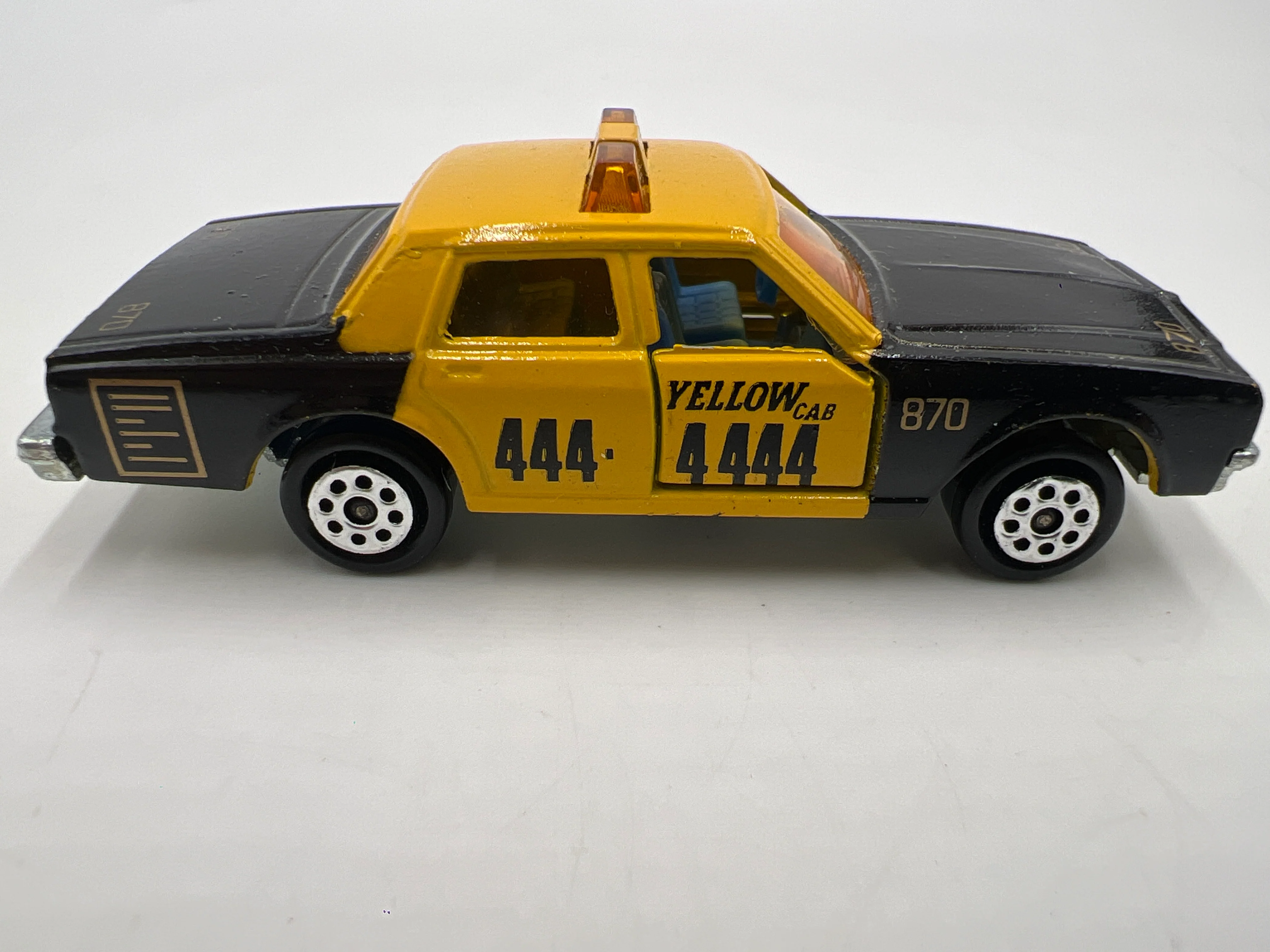 Majorette No. 240 Chevrolet Impala Taxi Black/Yellow Loose - Image 4