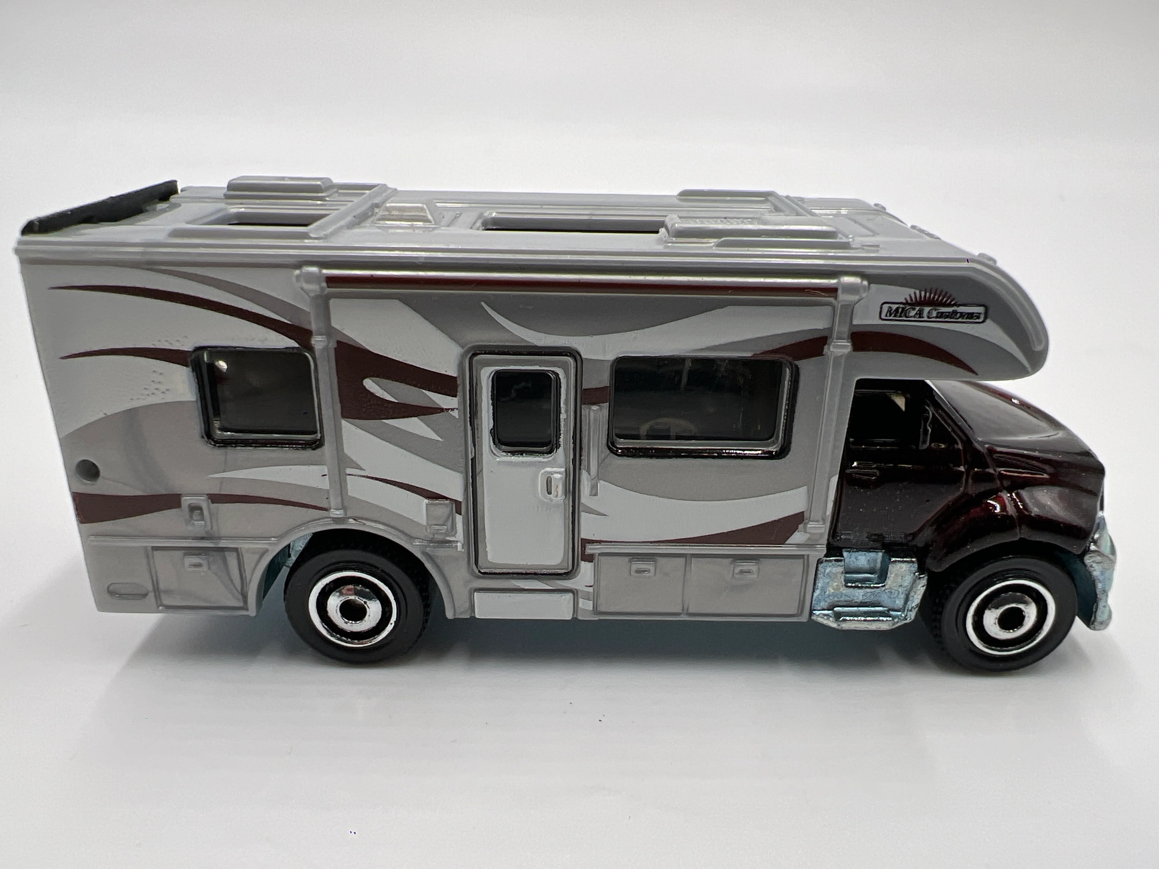 Matchbox 1/64 MBX Motor Home Loose - Image 4