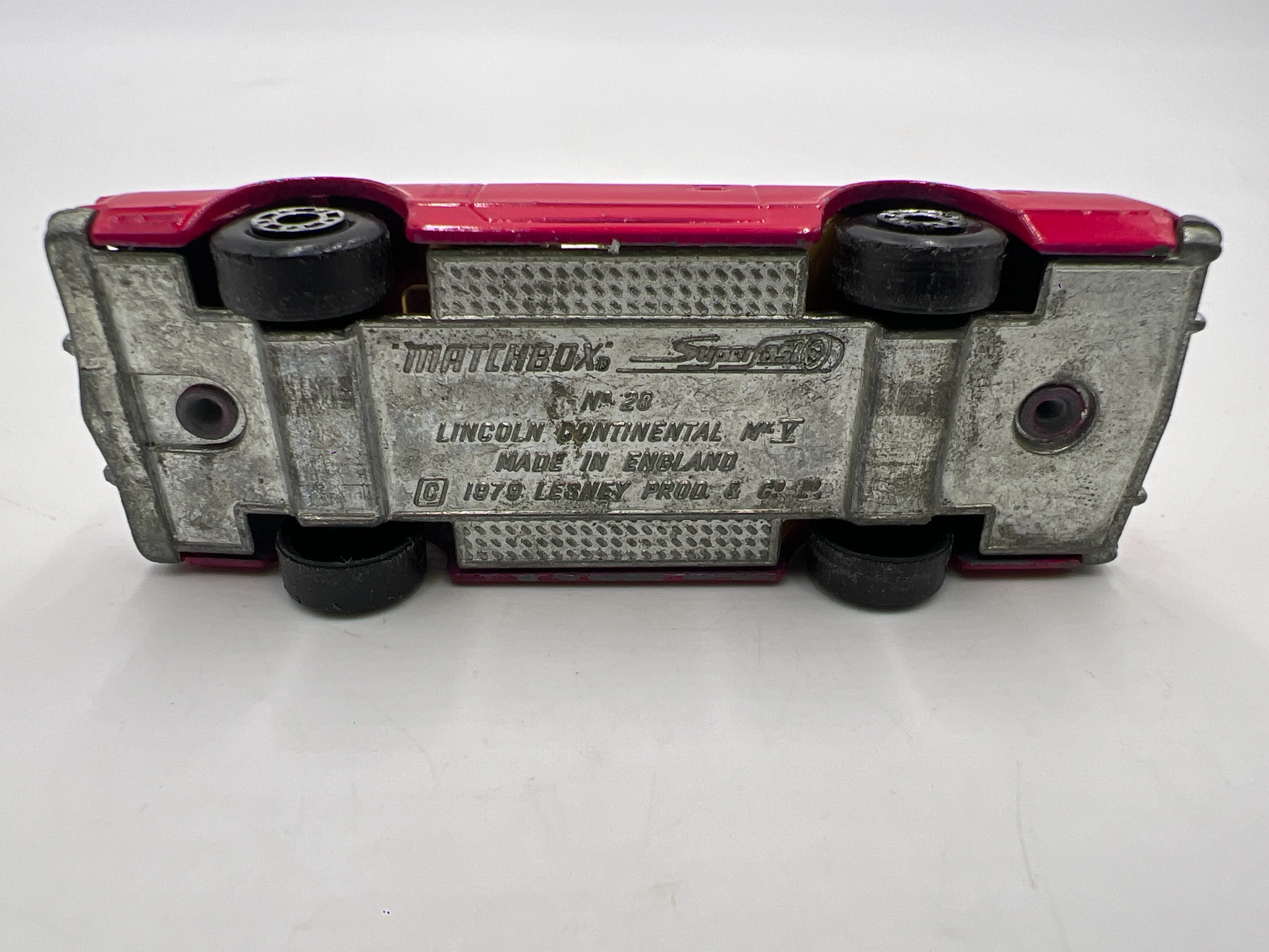Matchbox Superfast No. 28 Lincoln Continental Red Loose - Image 8