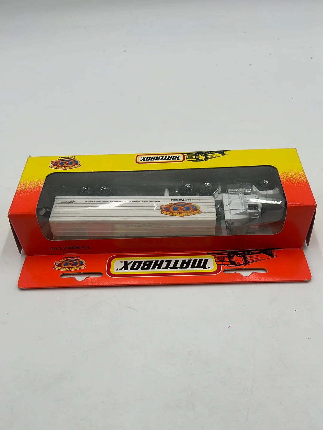 Matchbox Convoy Super Pretzel Promo Hauler - Image 6