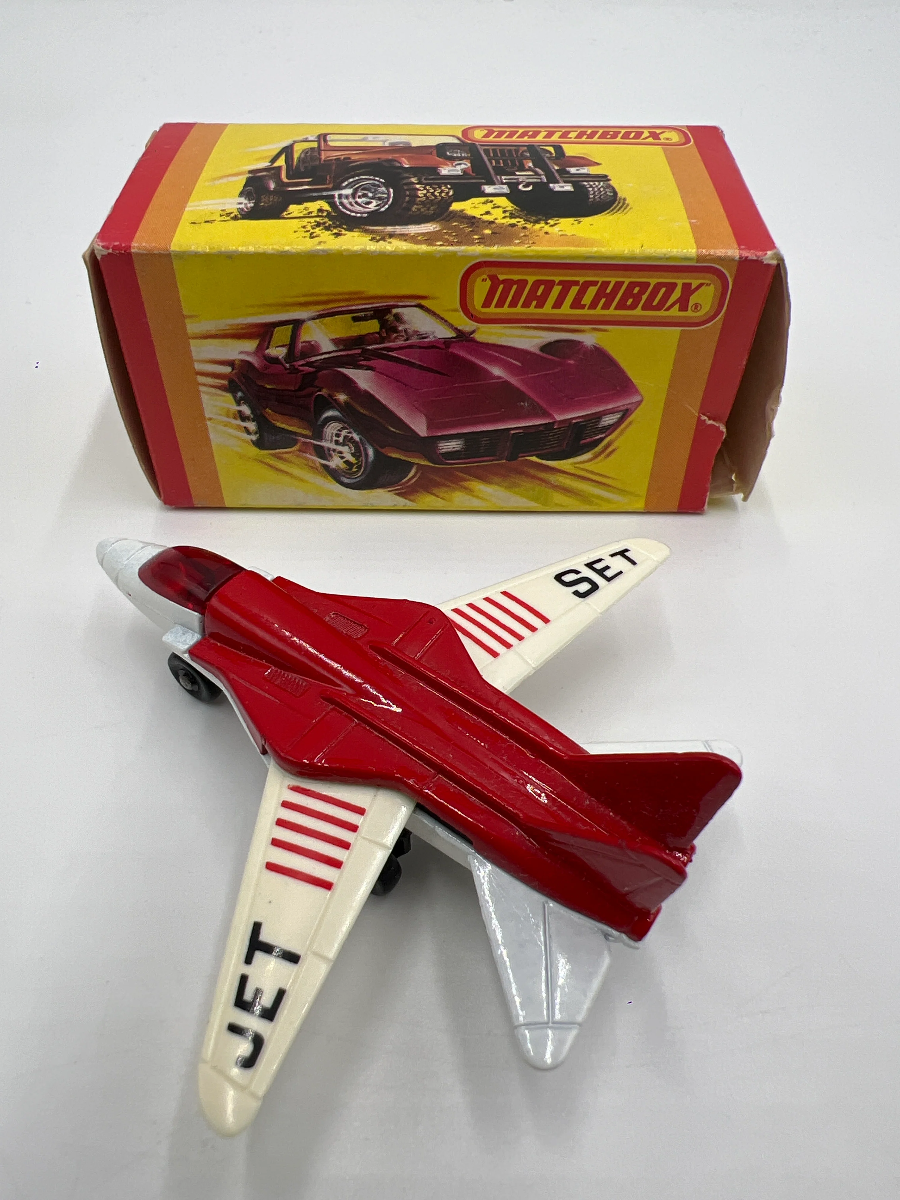 Matchbox #27 Swing Wing Jet W/Box Jet Set - Image 3
