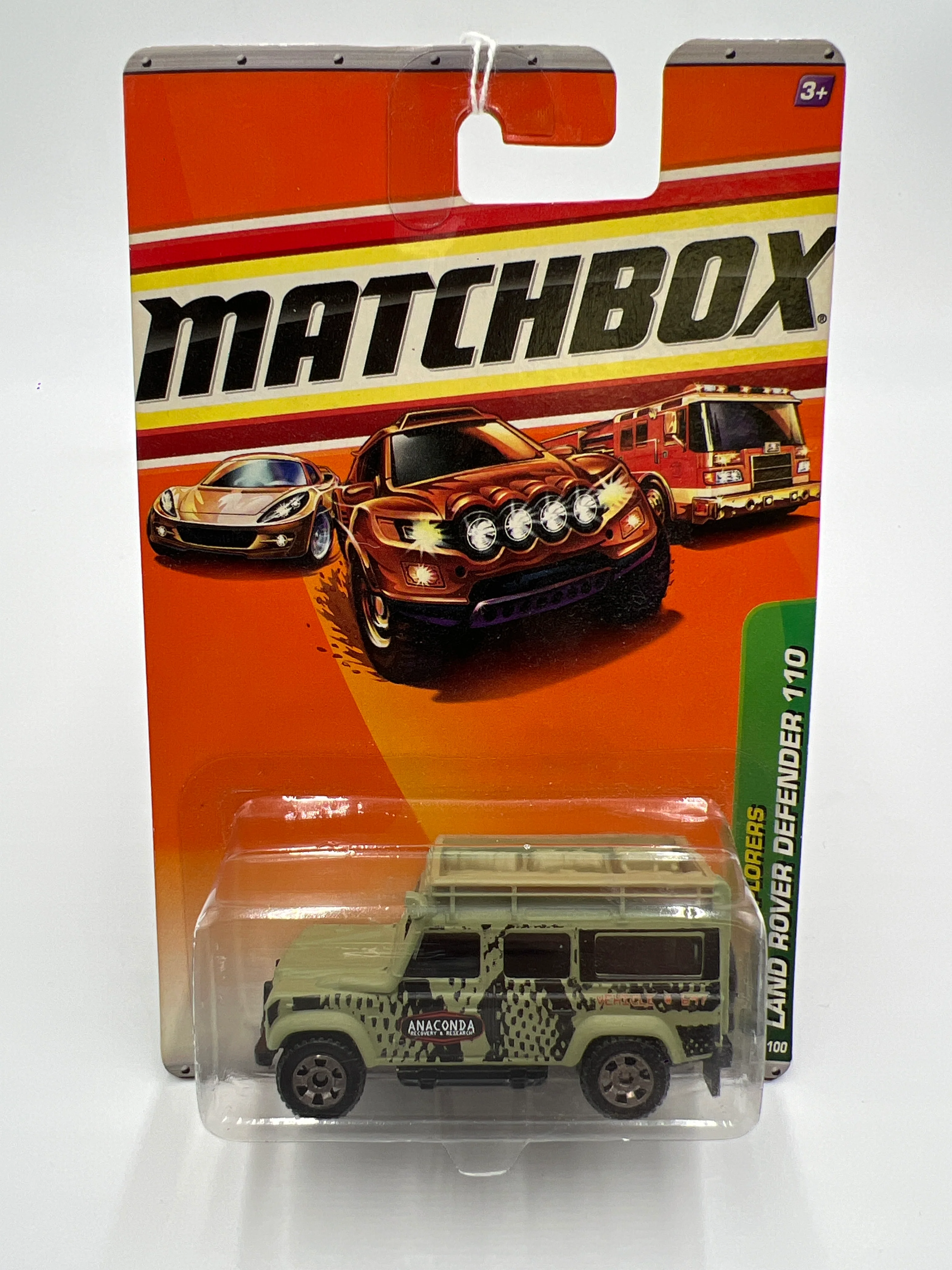 Matchbox 2010 Jungle Explorers #100 Land Rover Defender 110 Green 212C - Image 2