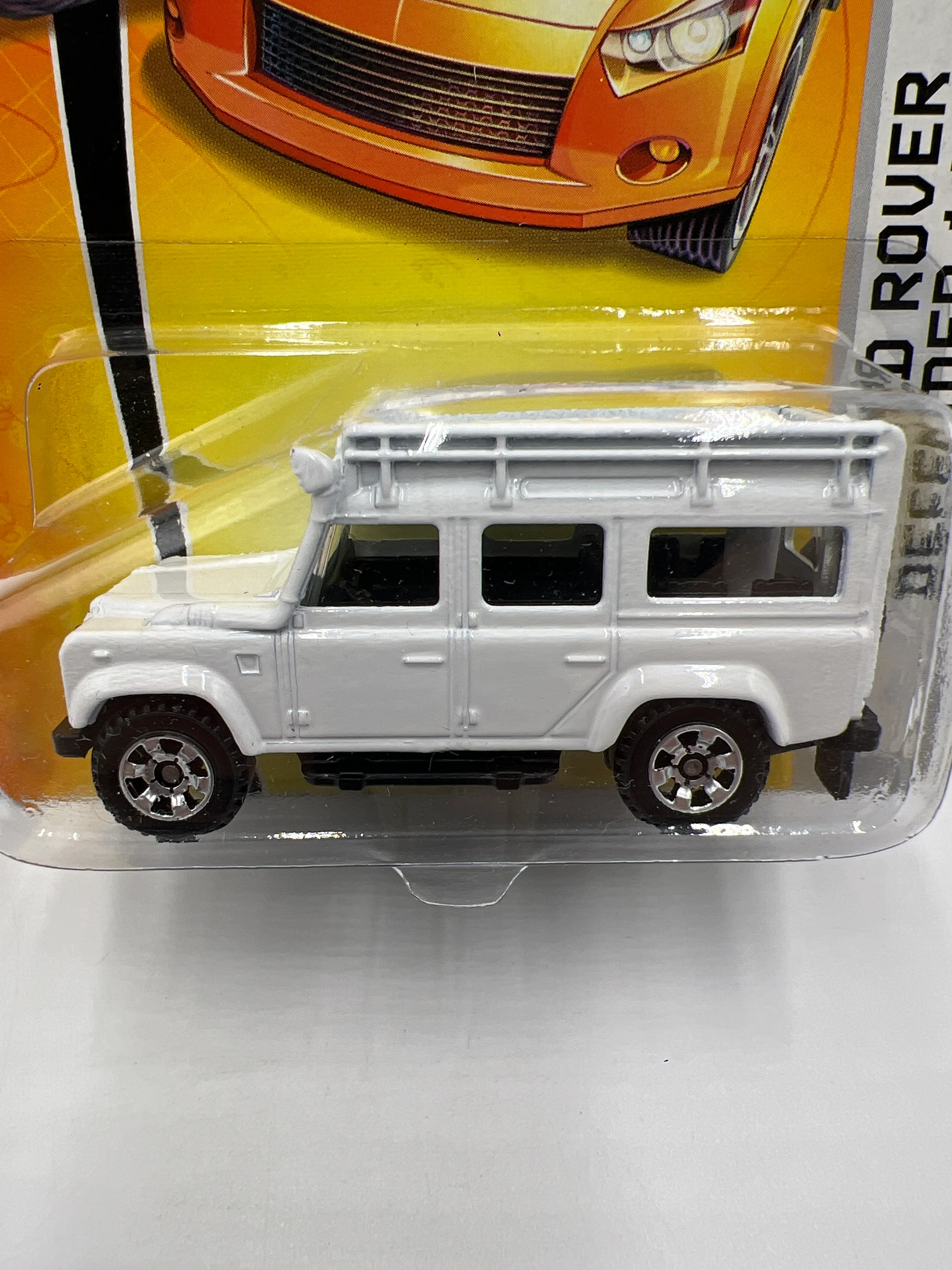Matchbox MBX Metal #55 97 Land Rover Defender 110 White - Image 3