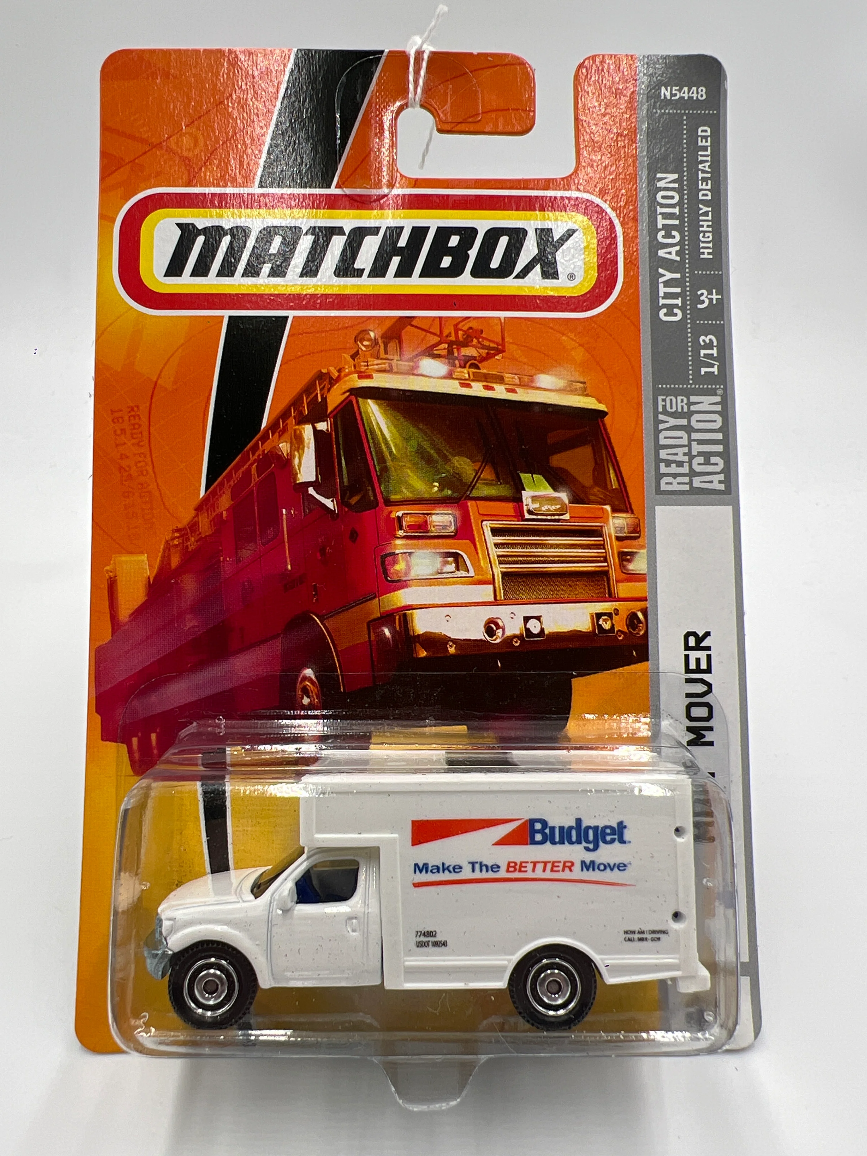 Matchbox #41 City Action MBX Mover Budget White 206E - Image 2