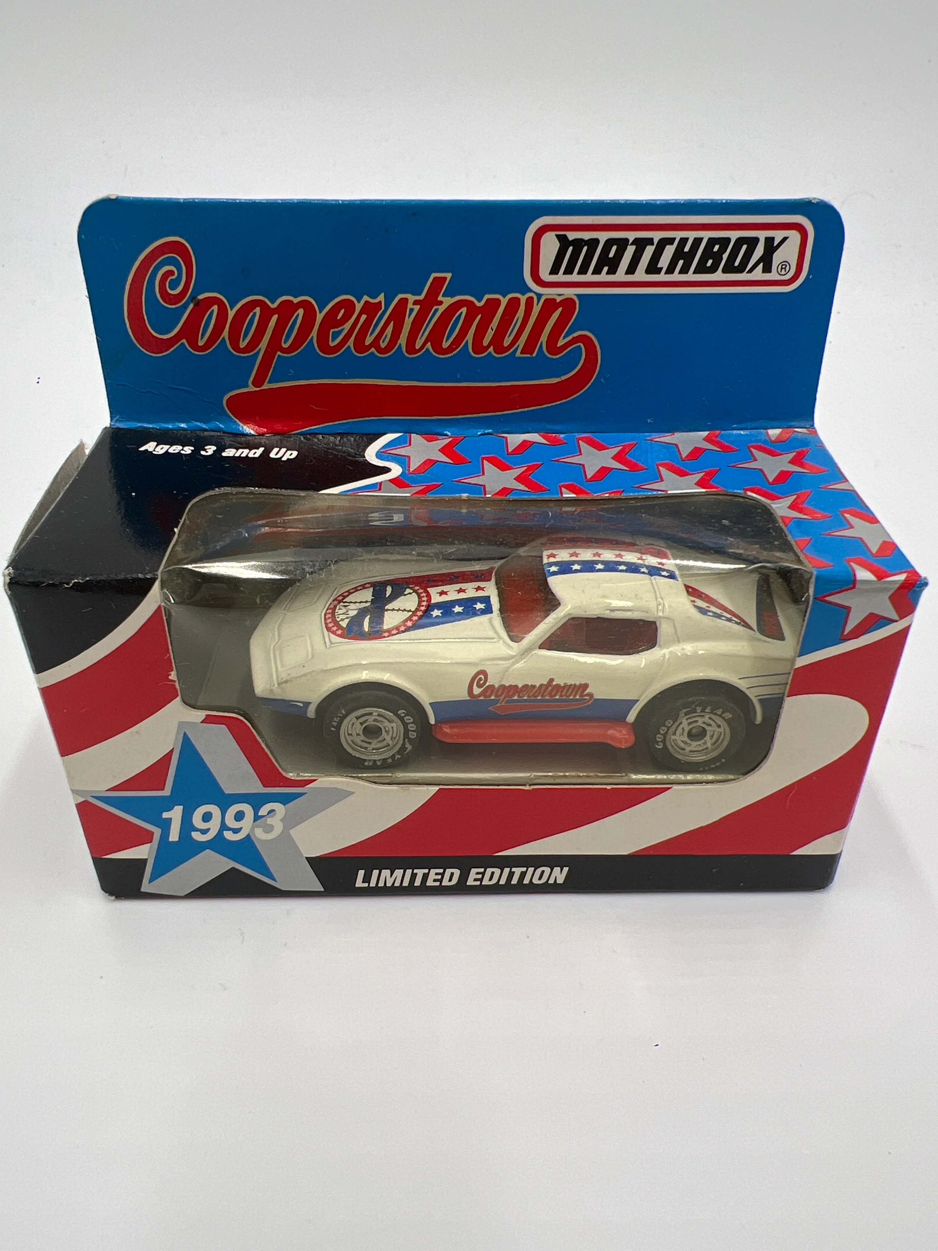 Matchbox White Rose Collectibles 1993 Cooperstown Chevrolet Corvette White (Box Opened) - Image 2