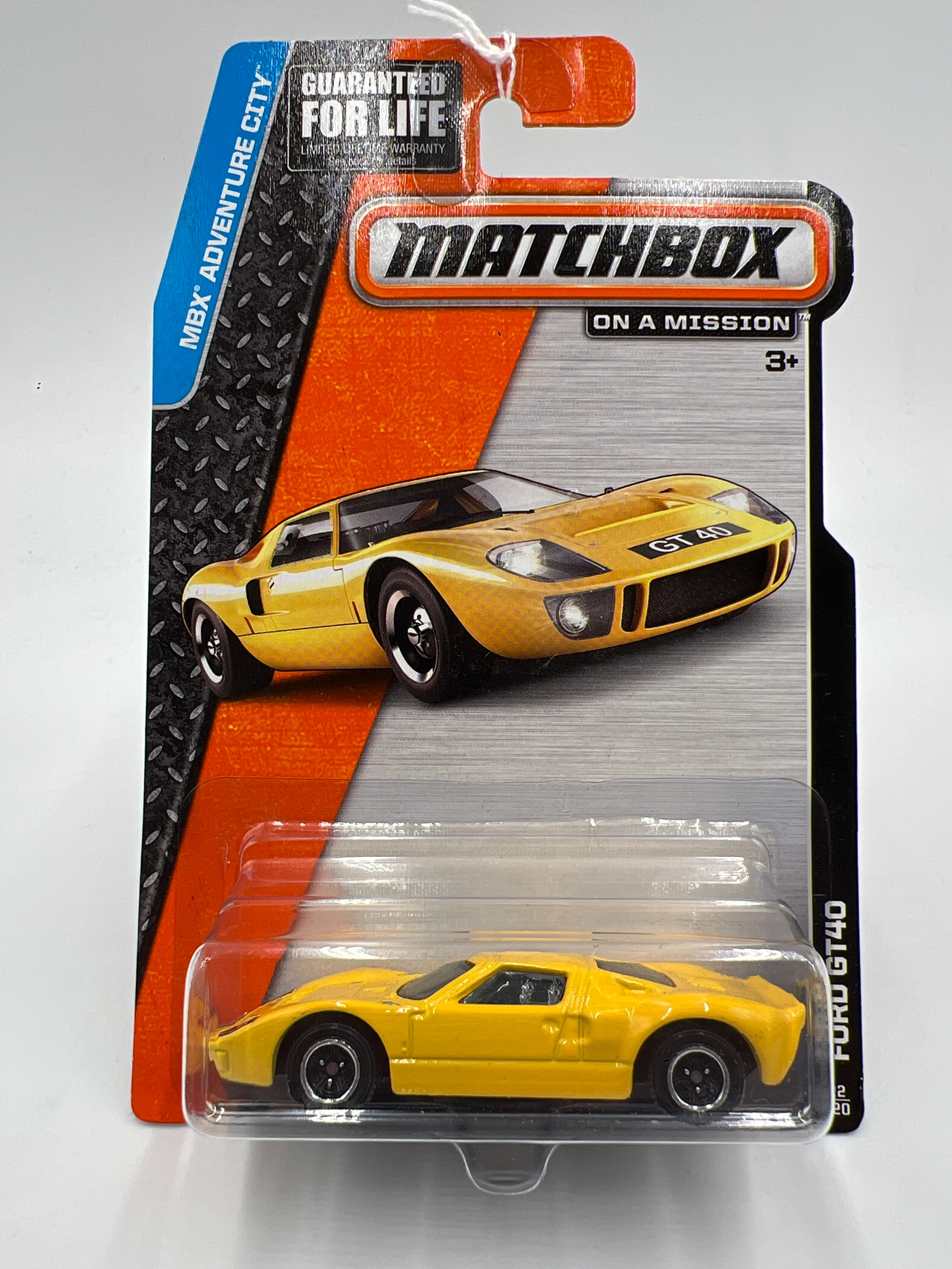Matchbox Adventure City #22 Ford GT40 Yellow 206C - Image 2