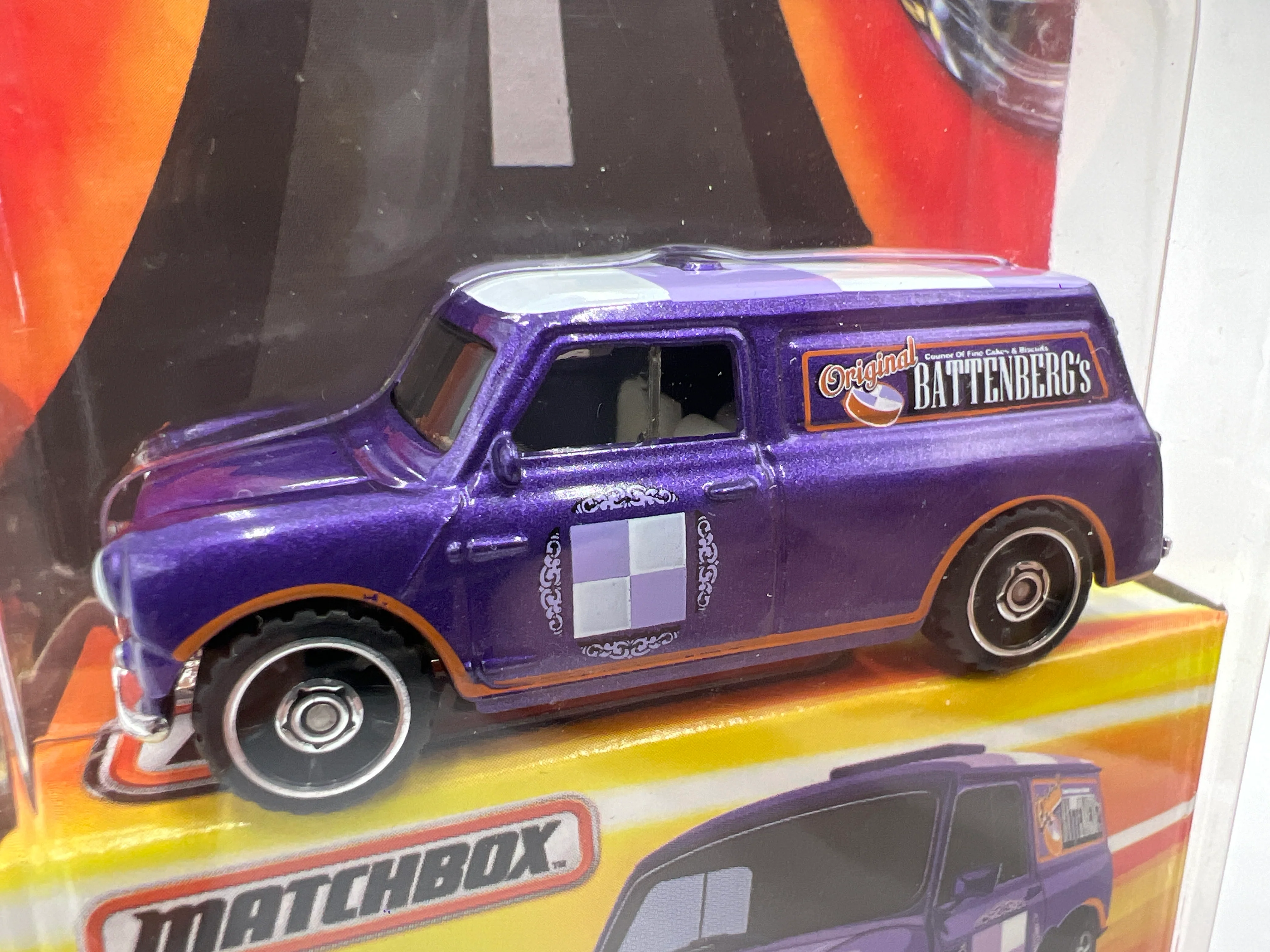 Matchbox Best of Matchbox Series 1 65 Austin Mini Van Purple 168K - Image 3