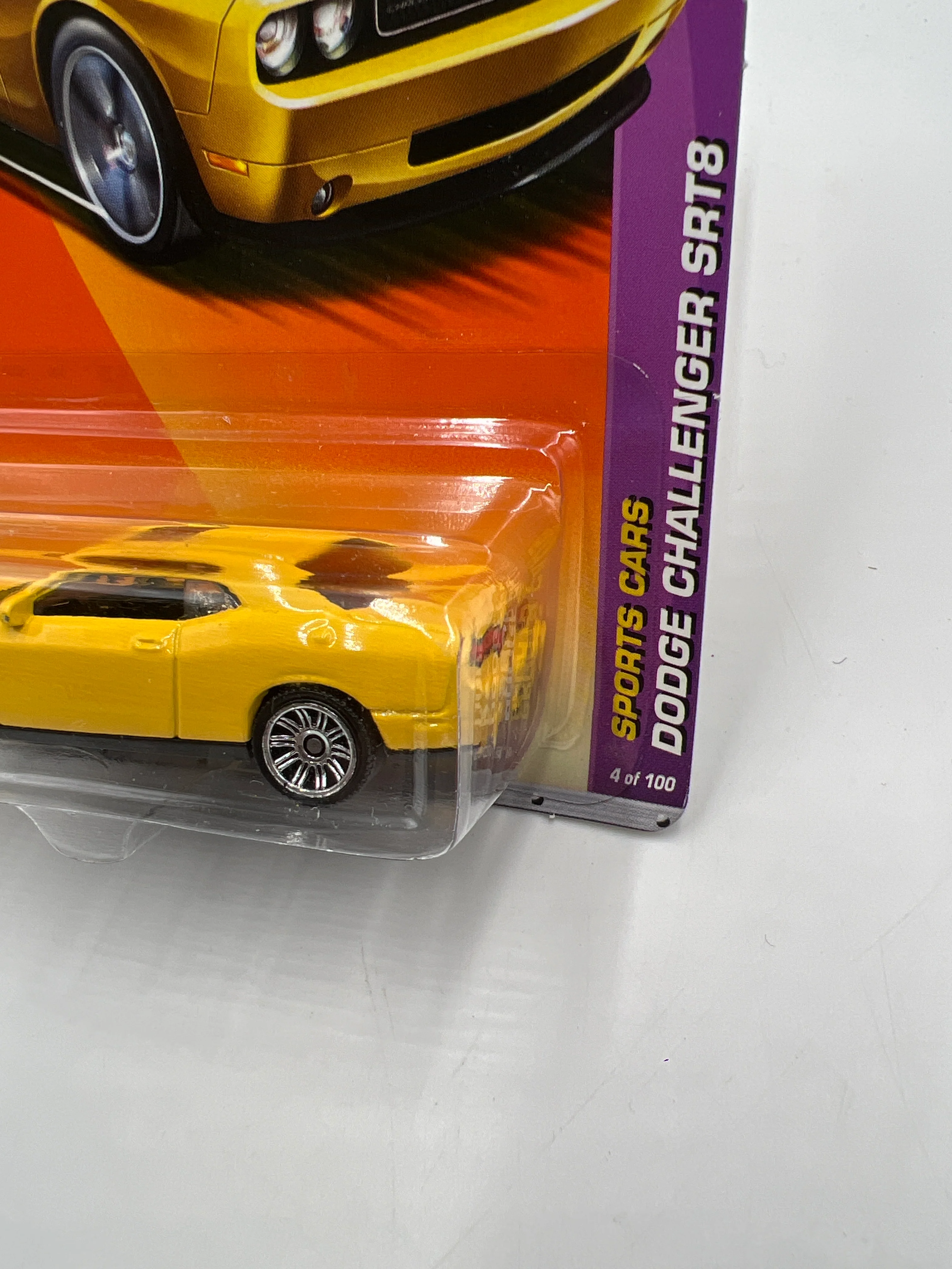 Matchbox #4 2011 Sports Cars Dodge Challenger SRT8 Yellow 50E - Image 4