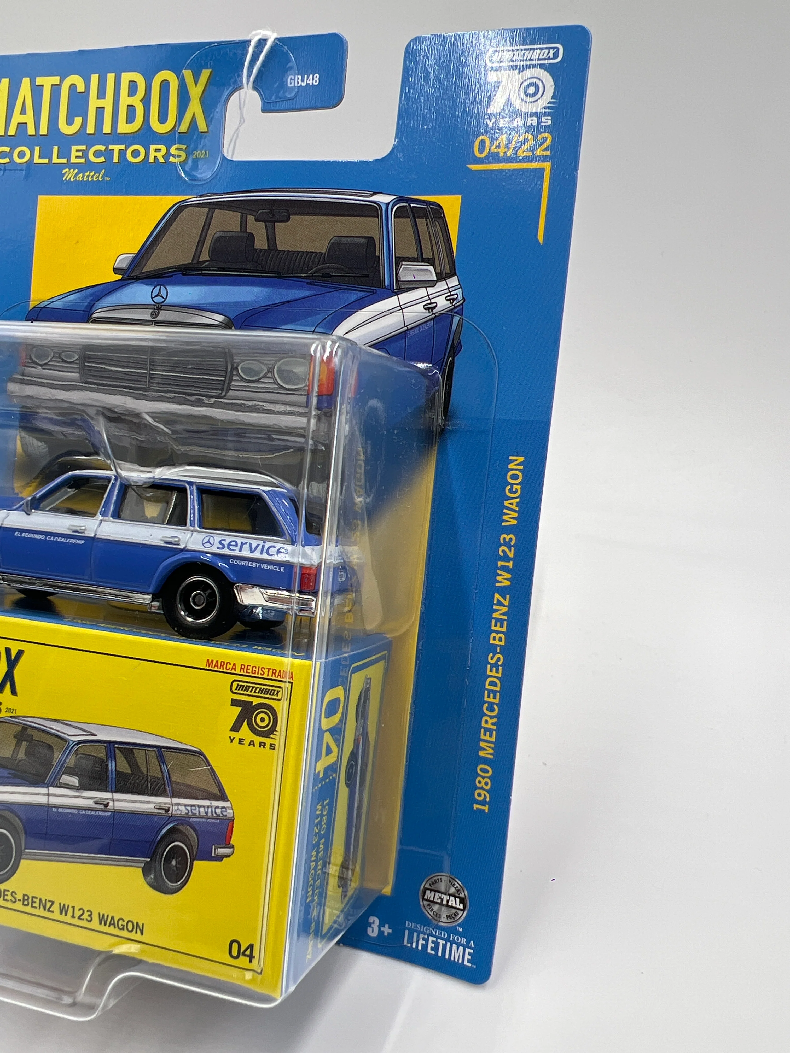 Matchbox Collectors #4 1980 Mercedes-Benz W123 Wagon Blue 169R - Image 4