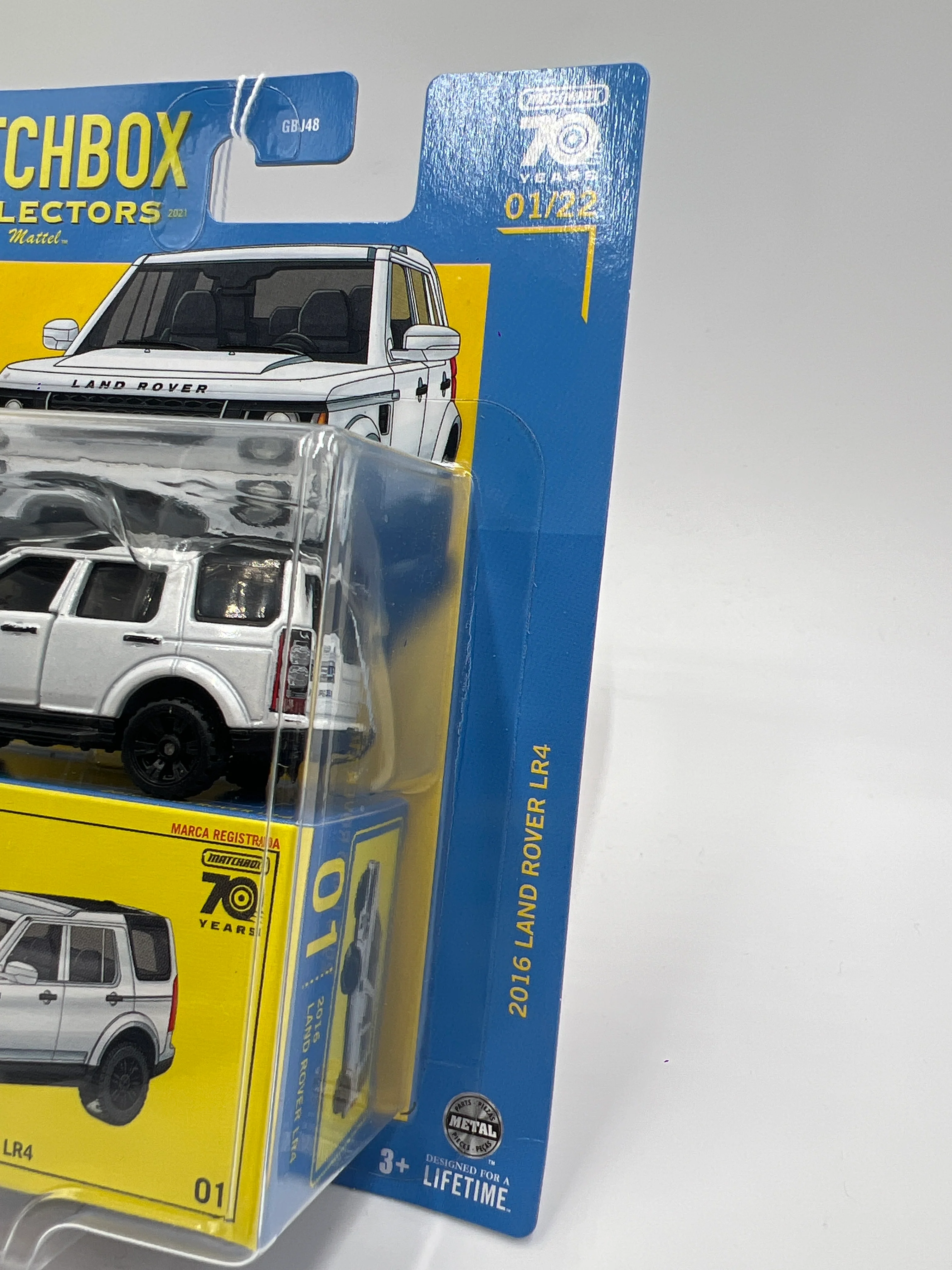 Matchbox Collectors #1 Land Rover LR4 White 169A - Image 4