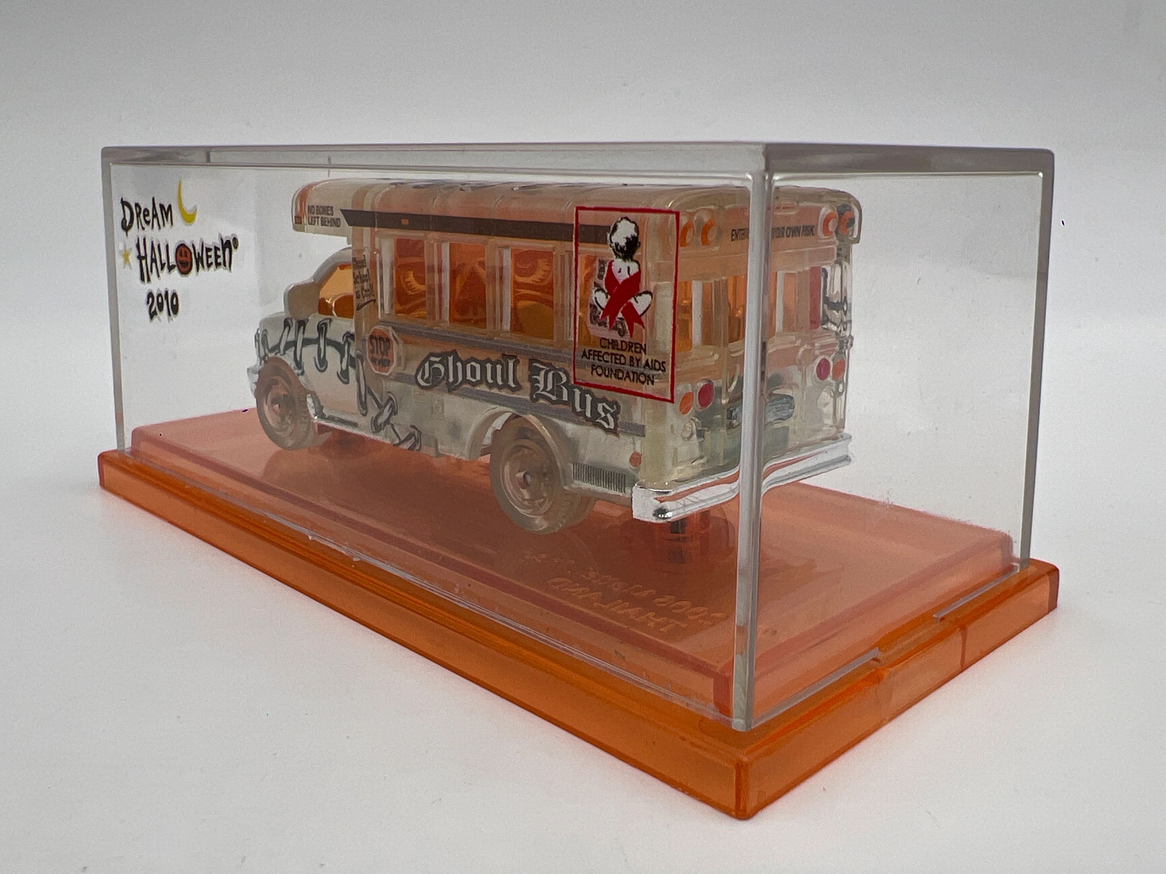 Matchbox Dream Halloween 2010 CAAF Charity Car GMC Ghoul School Bus - Image 3