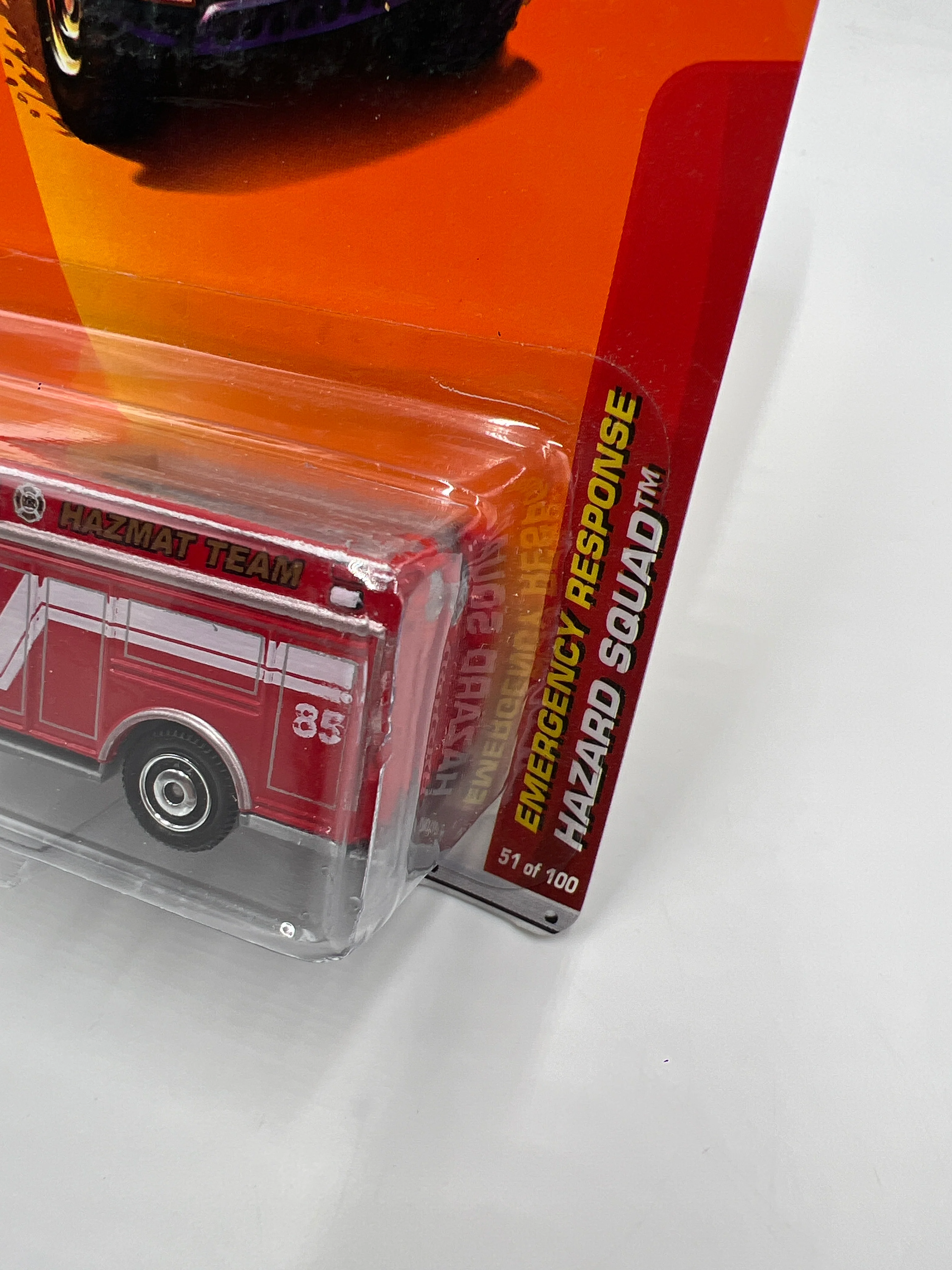 Matchbox Emergency Response #51 Hazard Squad Hazmat Red 216J - Image 4