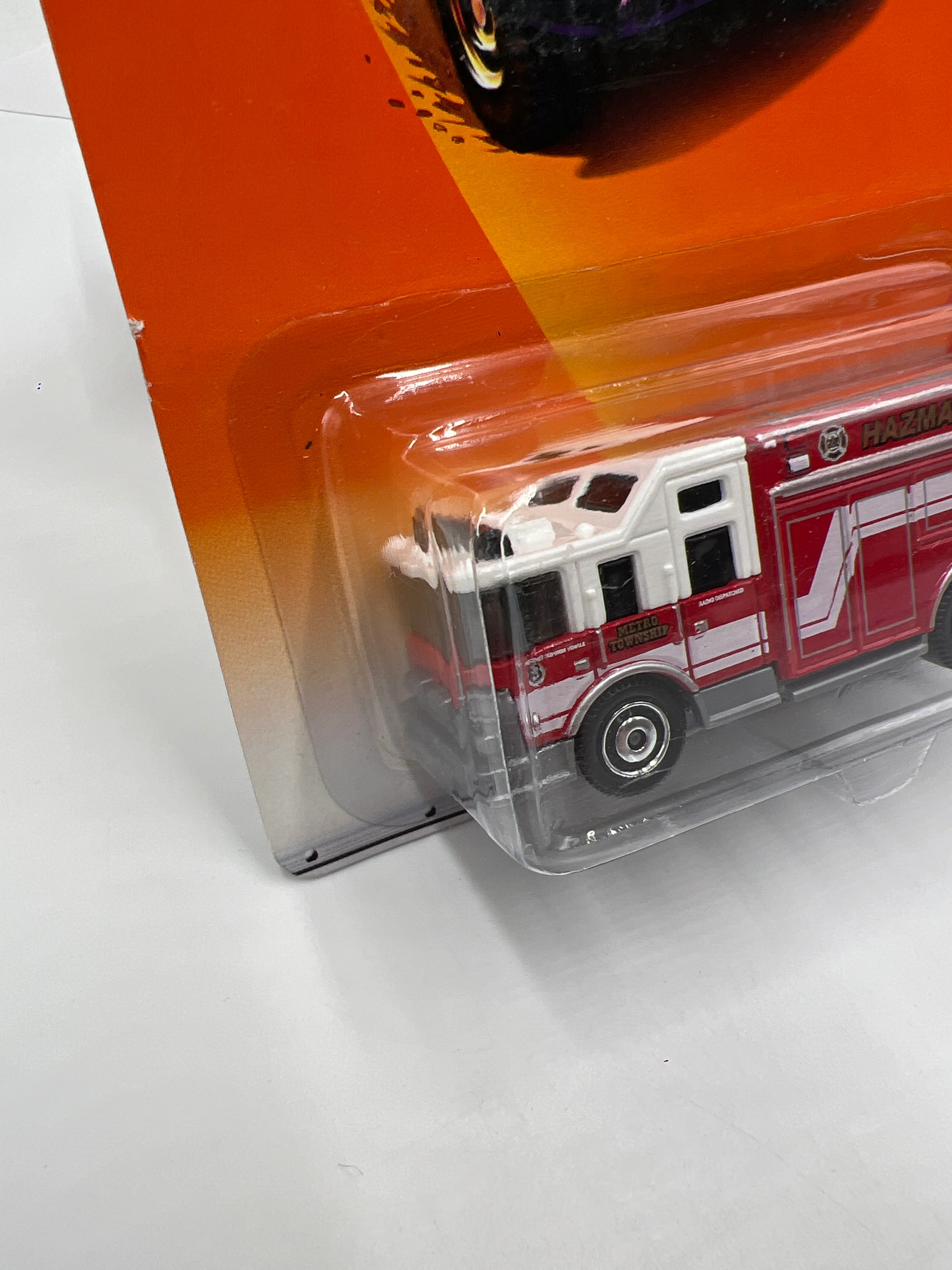 Matchbox Emergency Response #51 Hazard Squad Hazmat Red 216J - Image 5