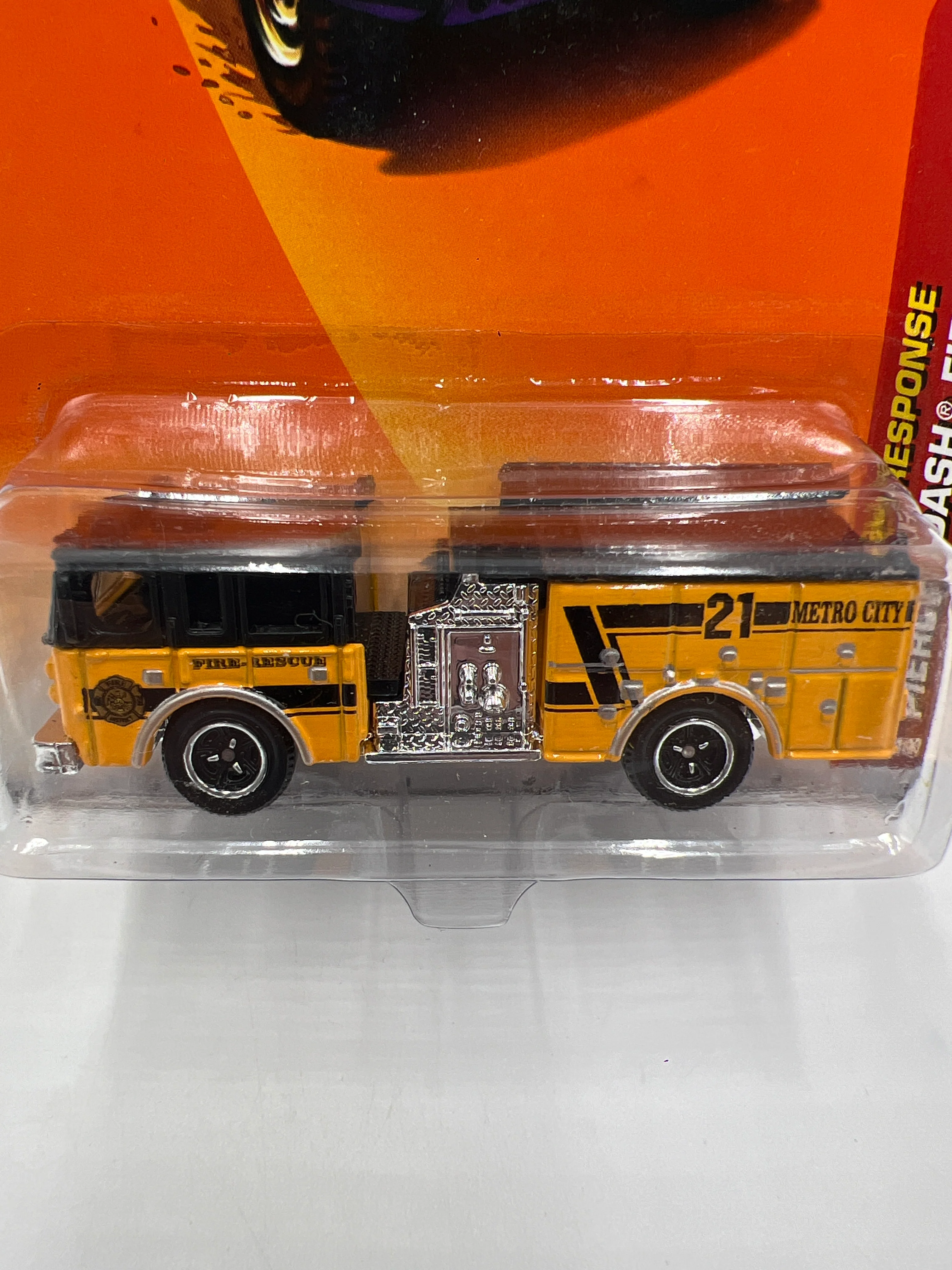 Matchbox Emergency Response #56 Pierce Dash Fire Truck Yellow/Black 216J - Image 3