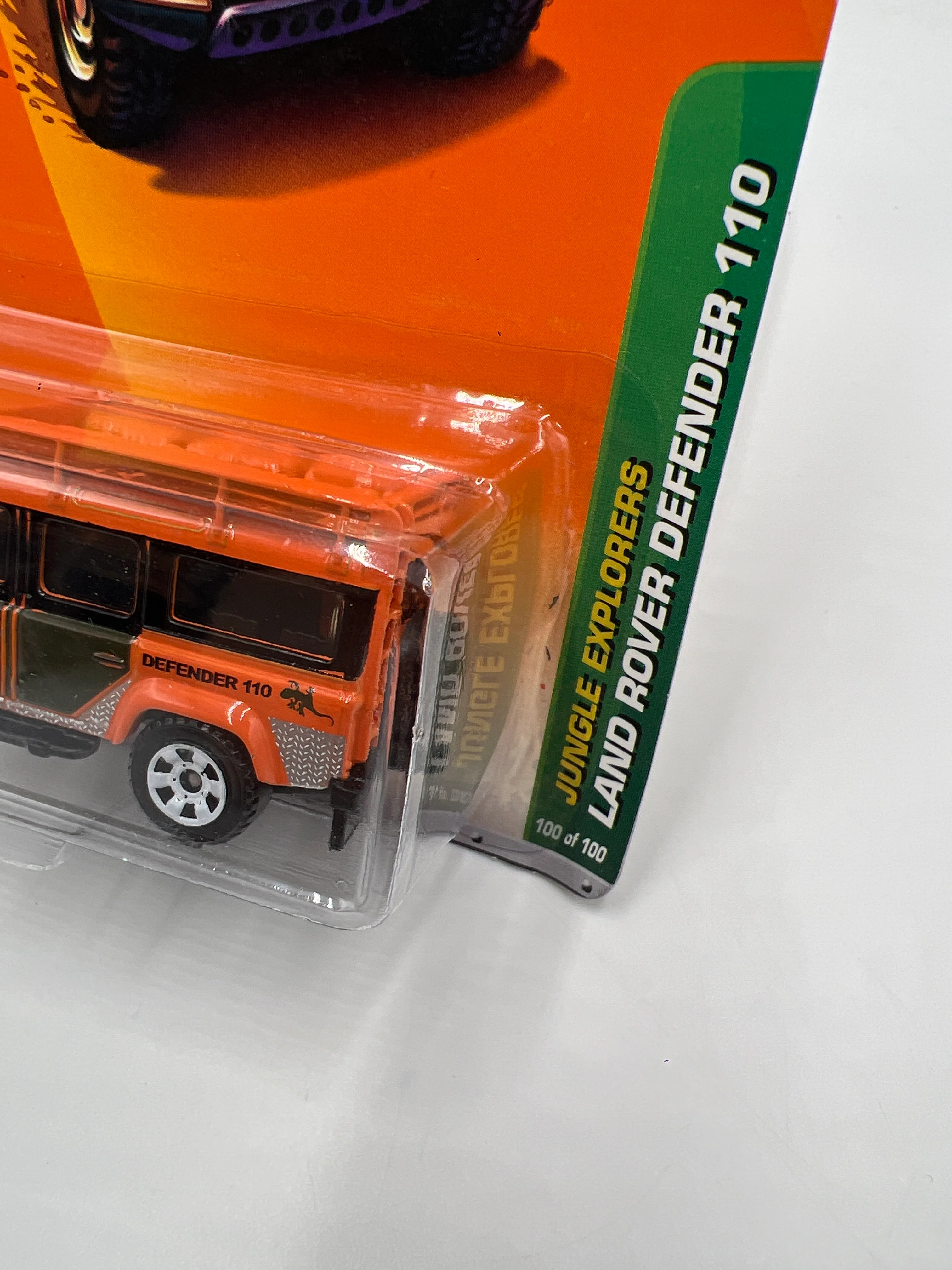 Matchbox Jungle Explorers #100 Land Rover Defender 110 Orange Card Has Crease 216O - Image 4