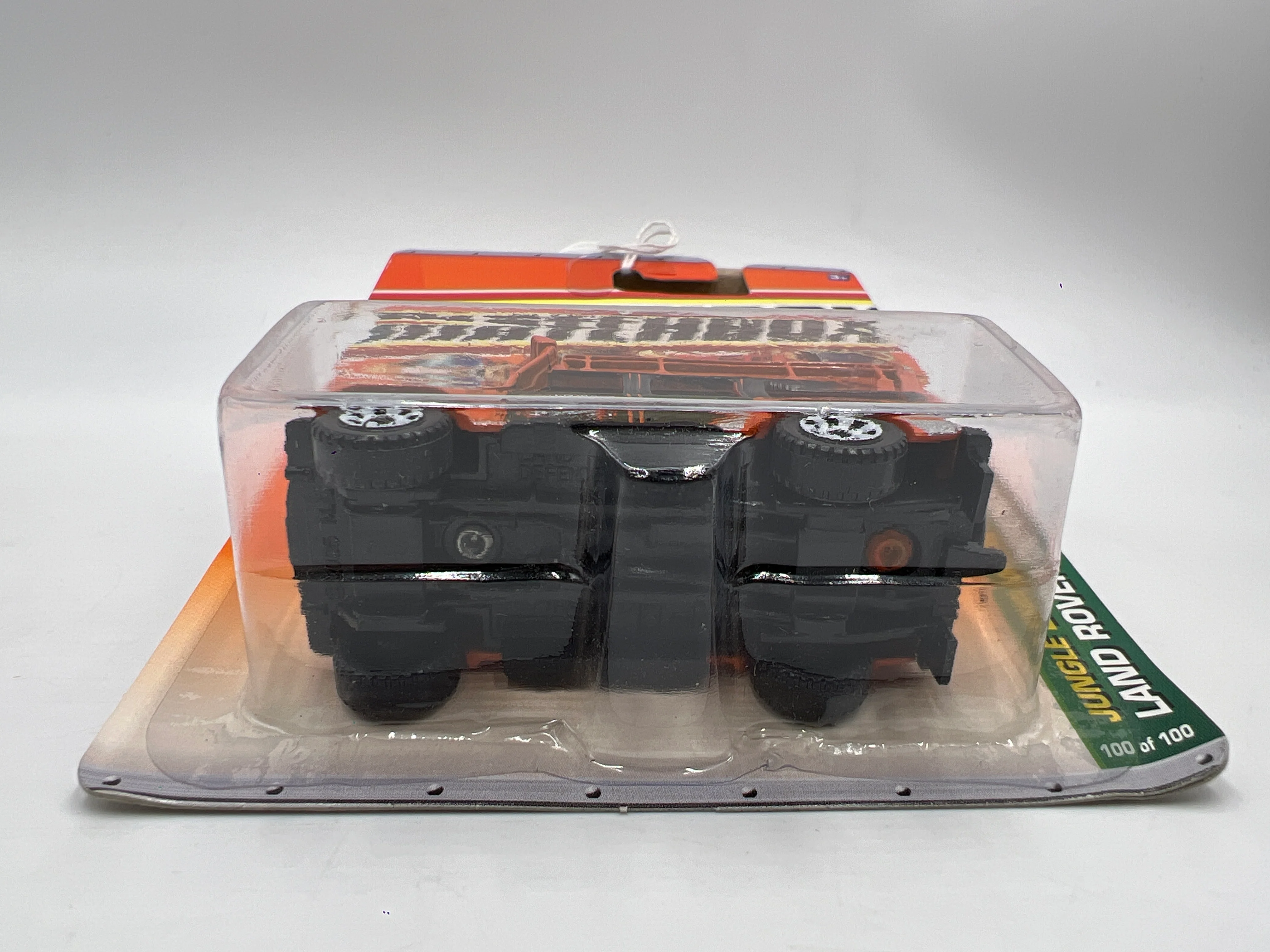 Matchbox Jungle Explorers #100 Land Rover Defender 110 Orange Card Has Crease 216O - Image 7
