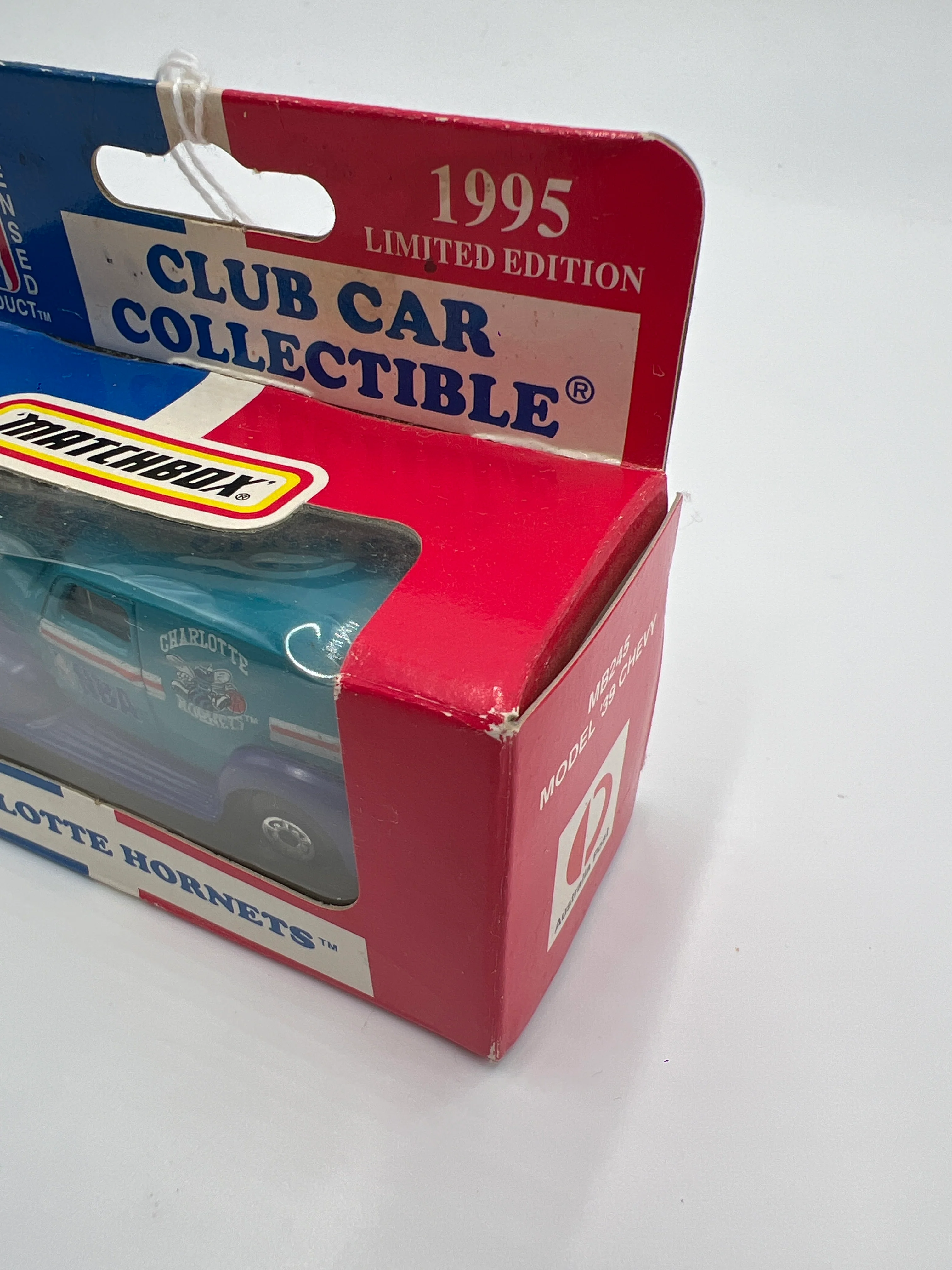 Matchbox 1995 NBA Club Car Collectible MB245 Model 39 Chevy Charlotte Hornets Blue (Cracked Blister) - Image 5