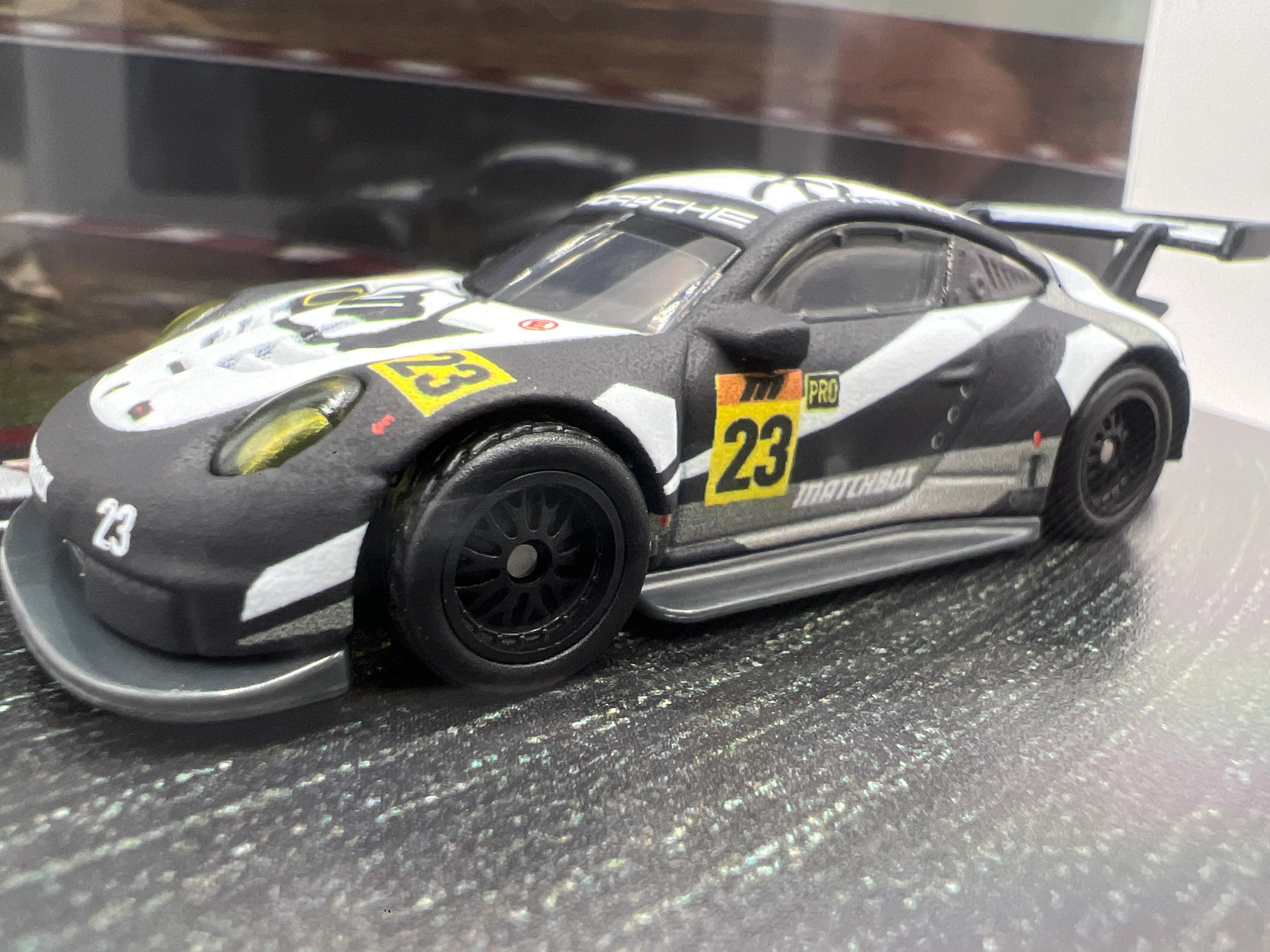 Matchbox Mattel Creations Porsche 911 RSR Black/White - Image 3
