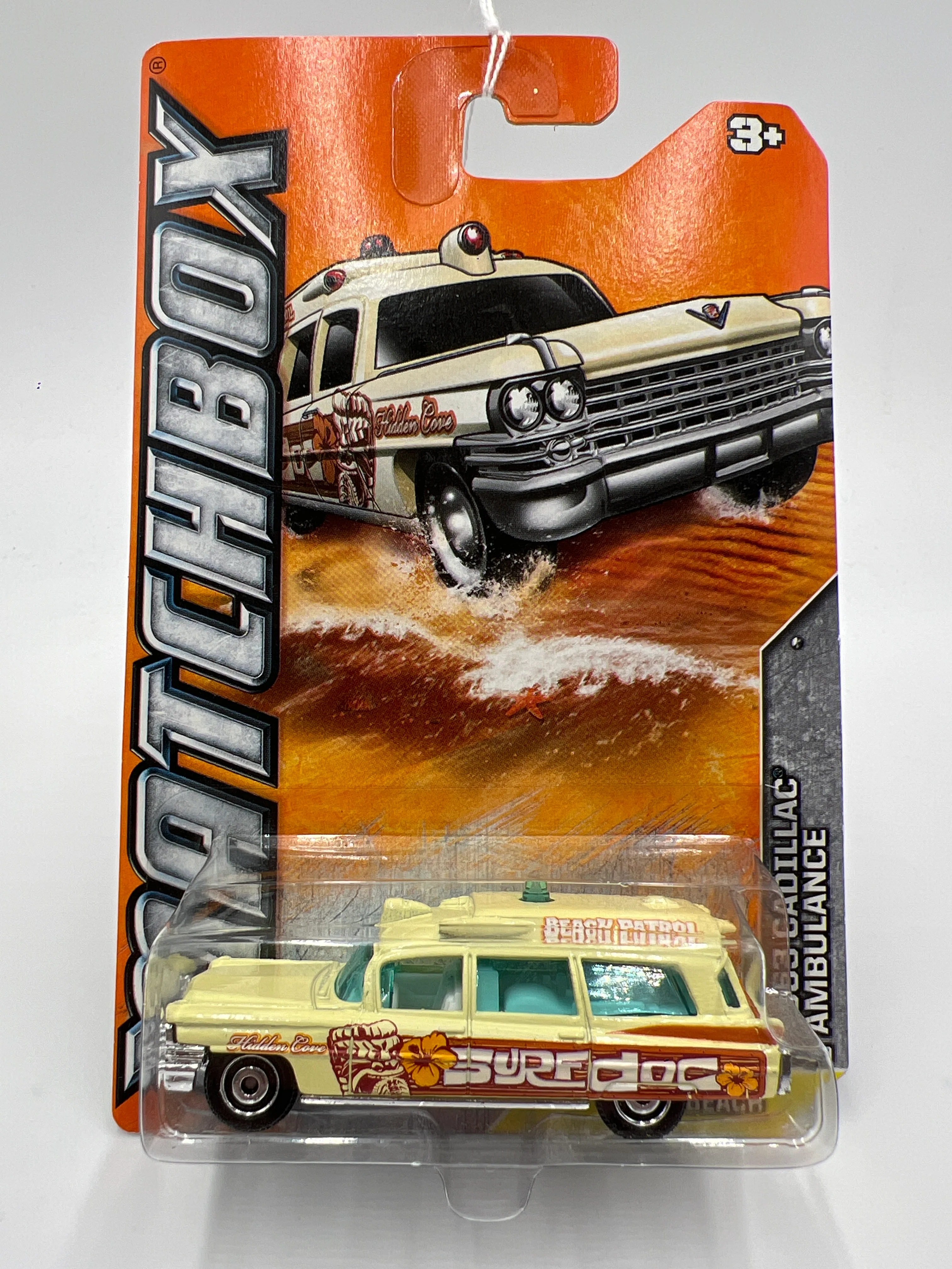 Matchbox Beach #11 1963 Cadillac Ambulance 211J - Image 2