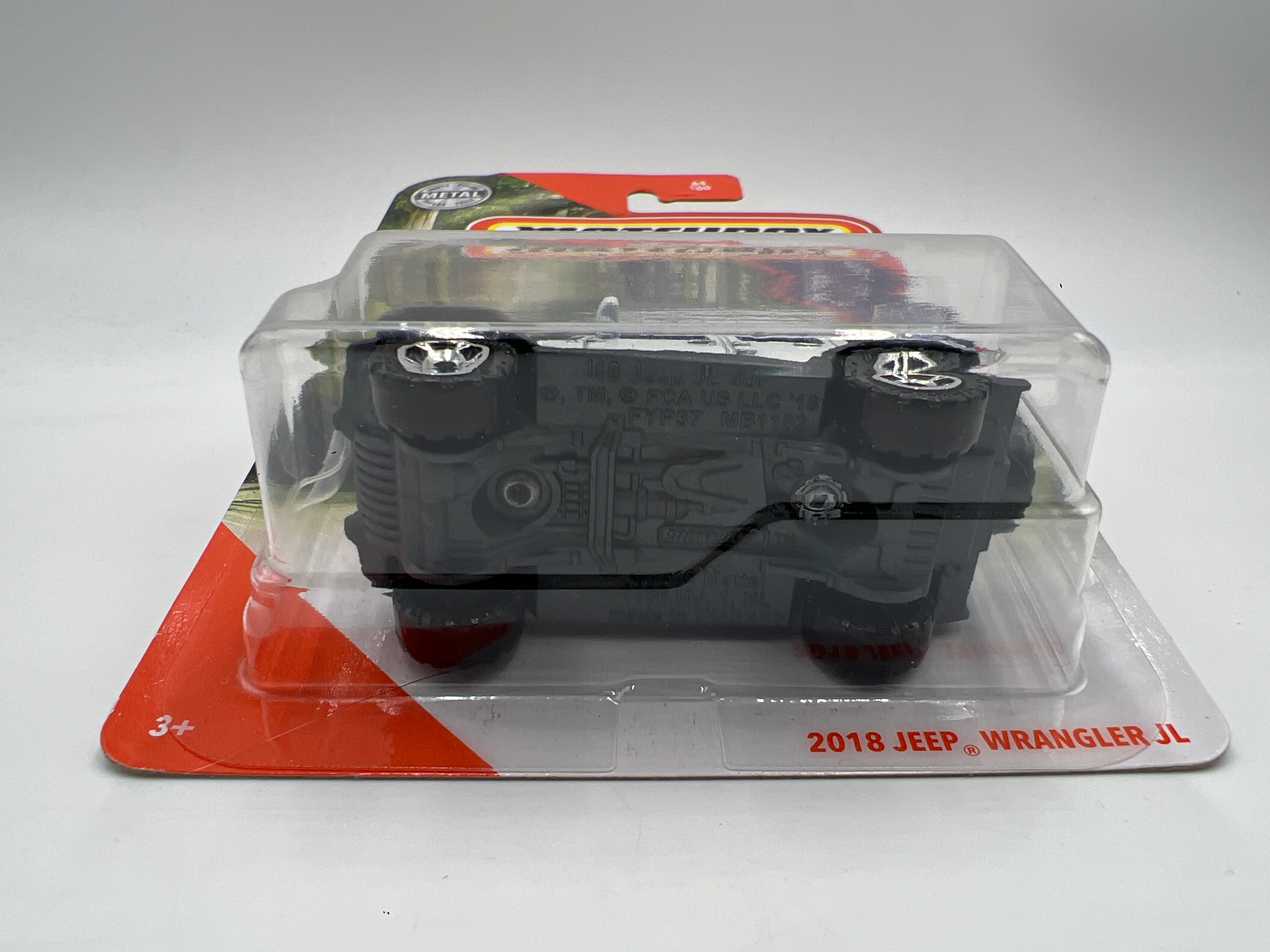 Matchbox MBX Jungle #64 2018 Jeep Wrangler JL White W/Protector - Image 6